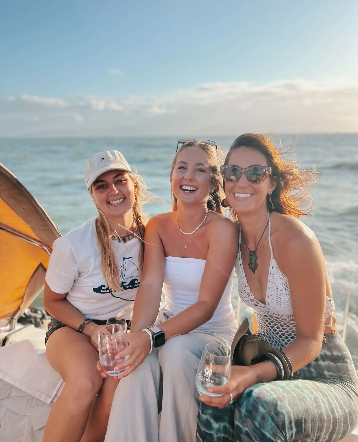 Some afternoons don&rsquo;t need a plan. Just shared laughter, wind in your hair, and the water doing the rest.⁠
⁠
📷 @hanna.hernadi⁠
⁠
#pilgrimmagneticisland #pilgrimsailing #thisismagneticisland ⁠#sunset #sunsetsail #sunsetsailmagneticisland ⁠