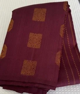 Pure Kanchipuram soft silk saree(maroon and gold)