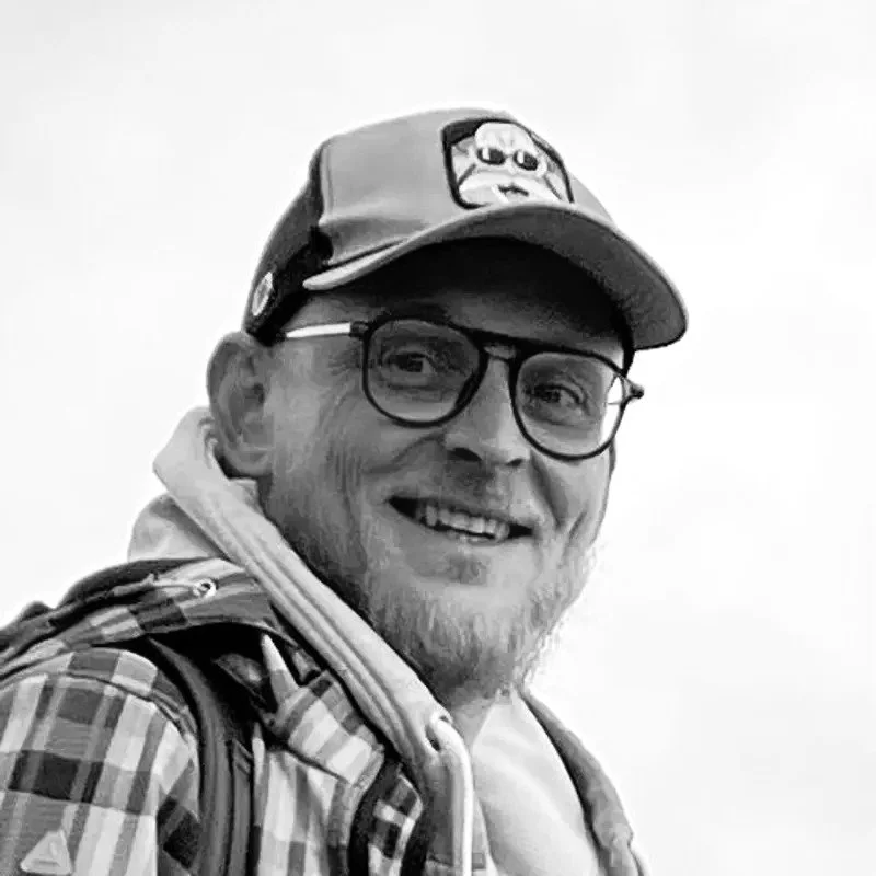 Kevin Bertelli: 20+ year CG Supervisor and real-time expert specializing in Unreal and Unity pipelines, currently supervising the feature film Les Légendaires using Unreal Engine.