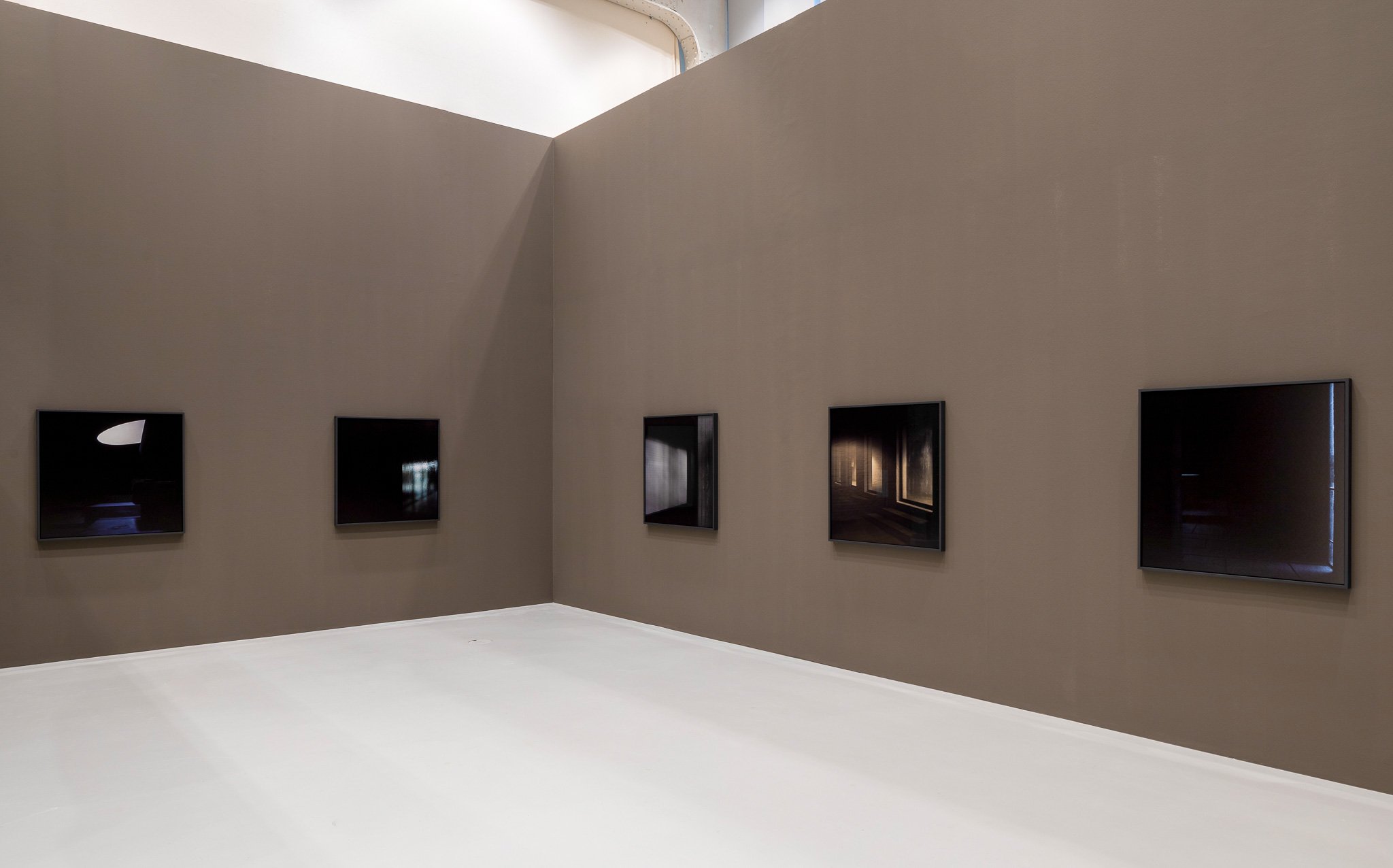 von Rauch_Deichtorhallen_HYPER!_Ausstellungsansichten_3_HiRes_2608 Kopie-2.jpg