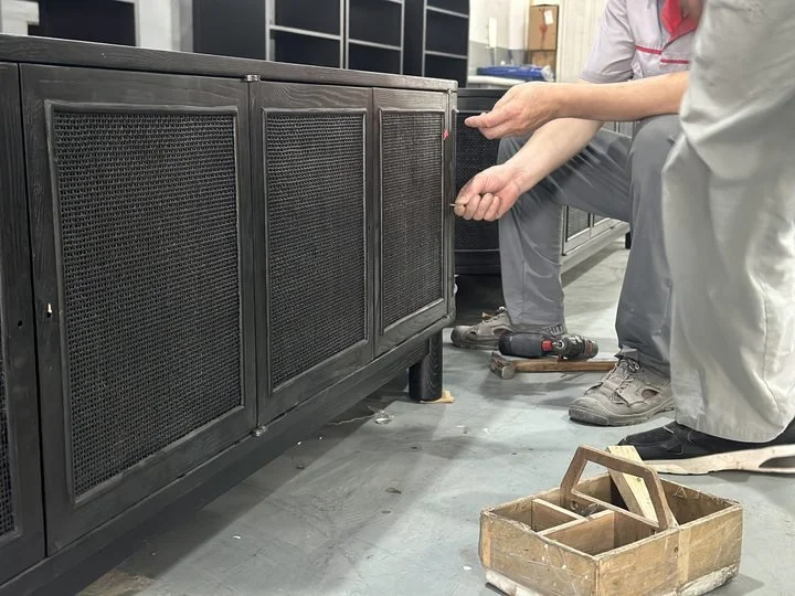 A Trusted High-End Solid Wood Furniture Manufacturer with 20 Years of Export Experience