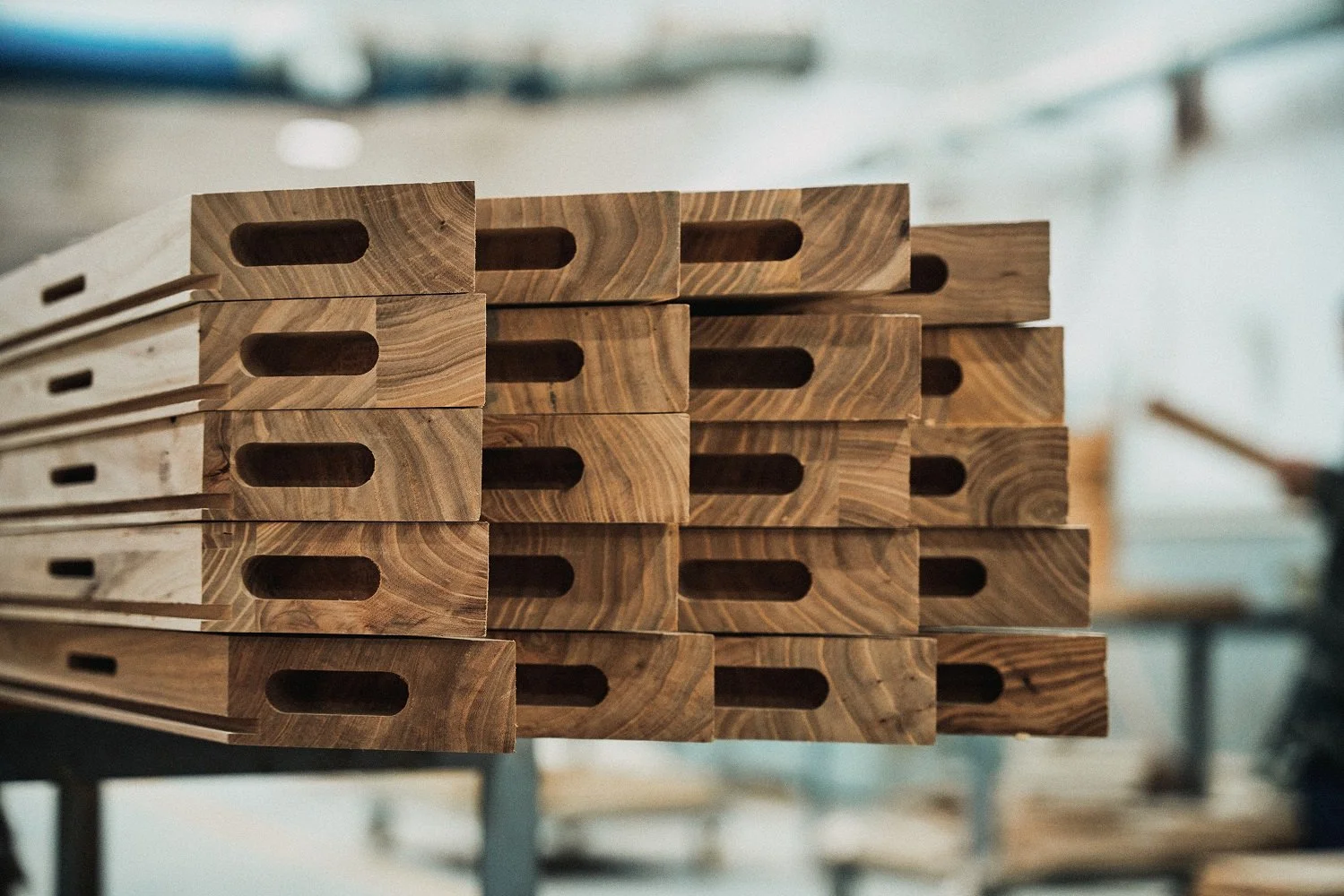 How to Choose a Furniture Manufacturer in China