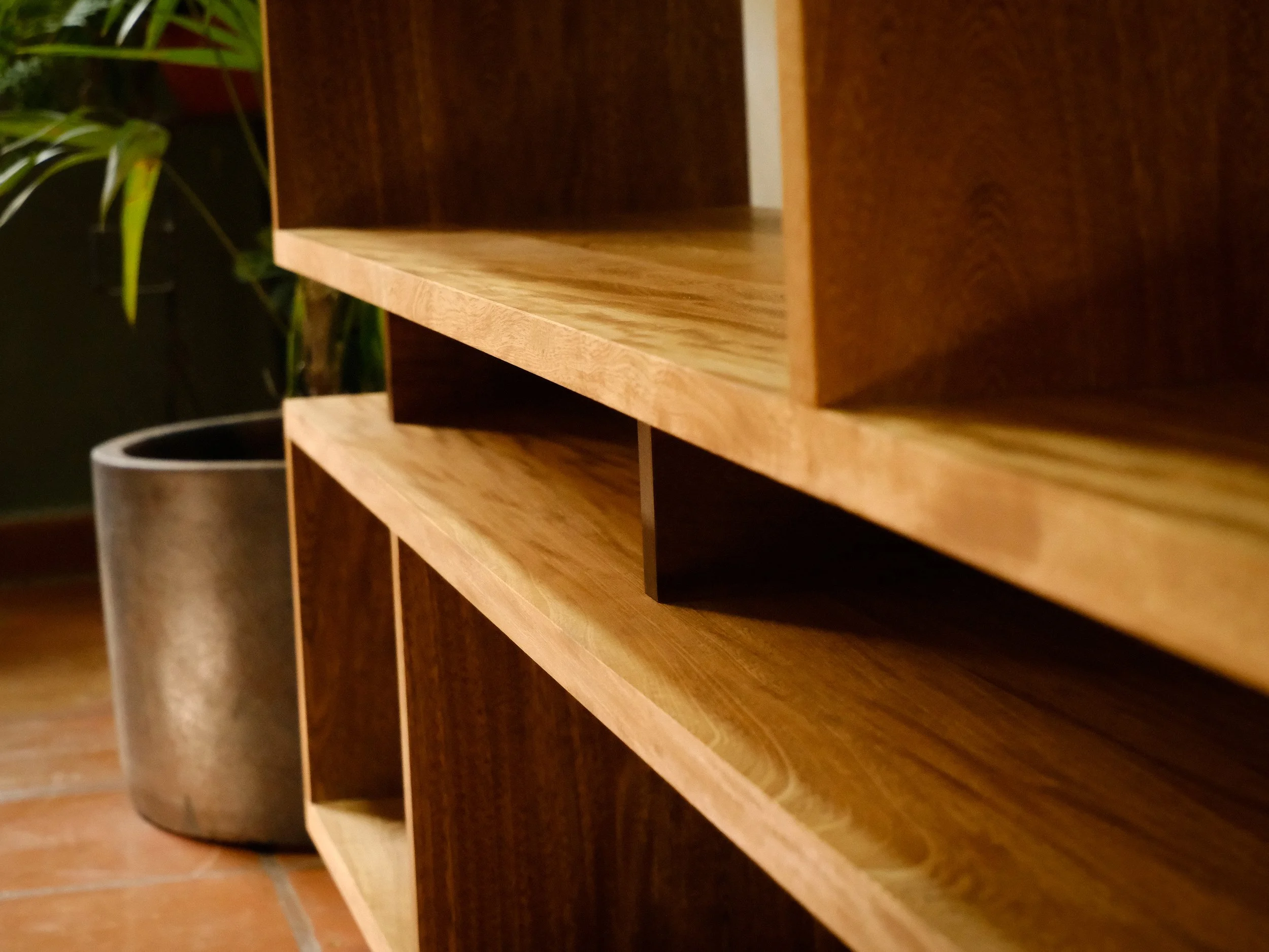Shelf Detail