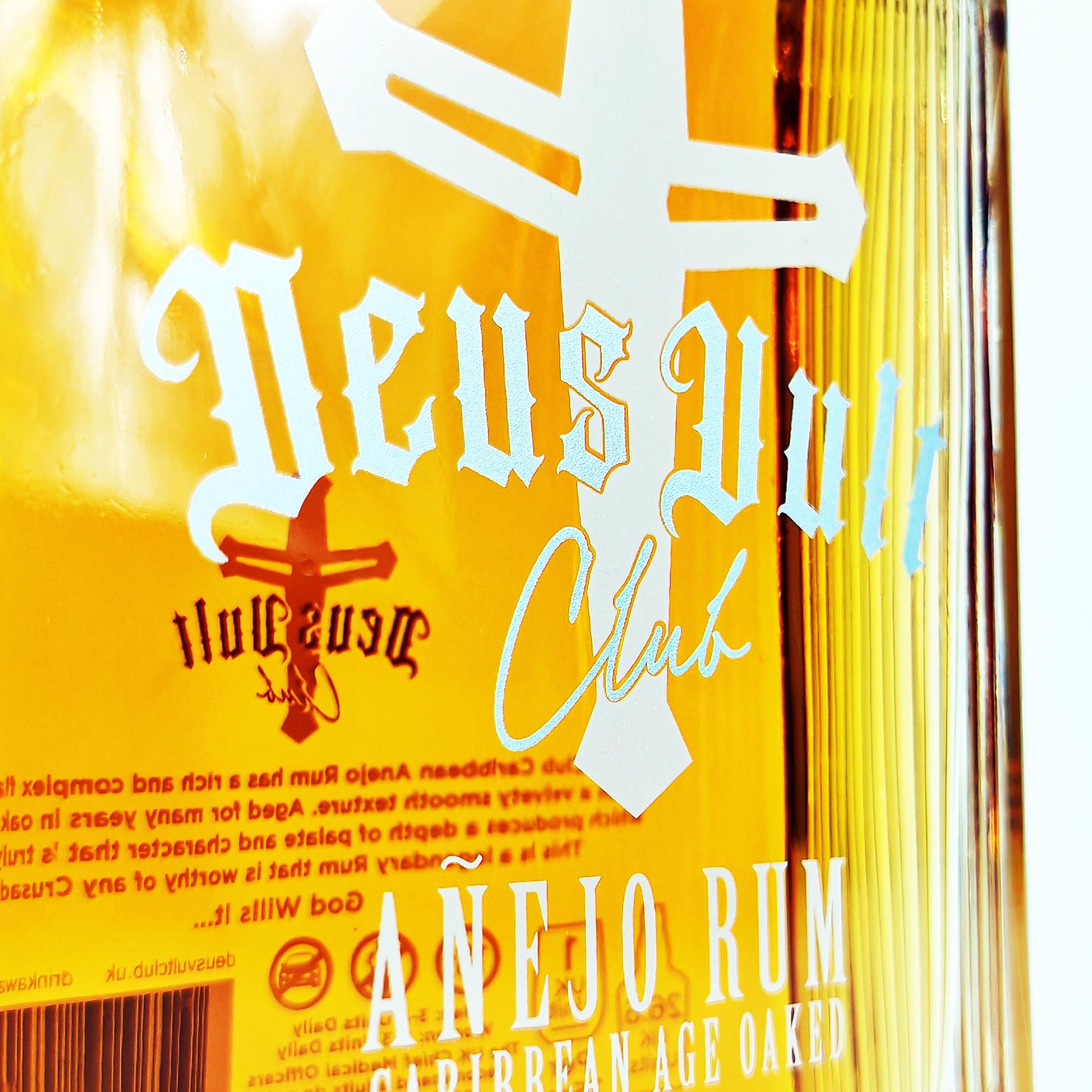 Deus Vult Club Anejo Caribbean Age Oaked Rum 70cl