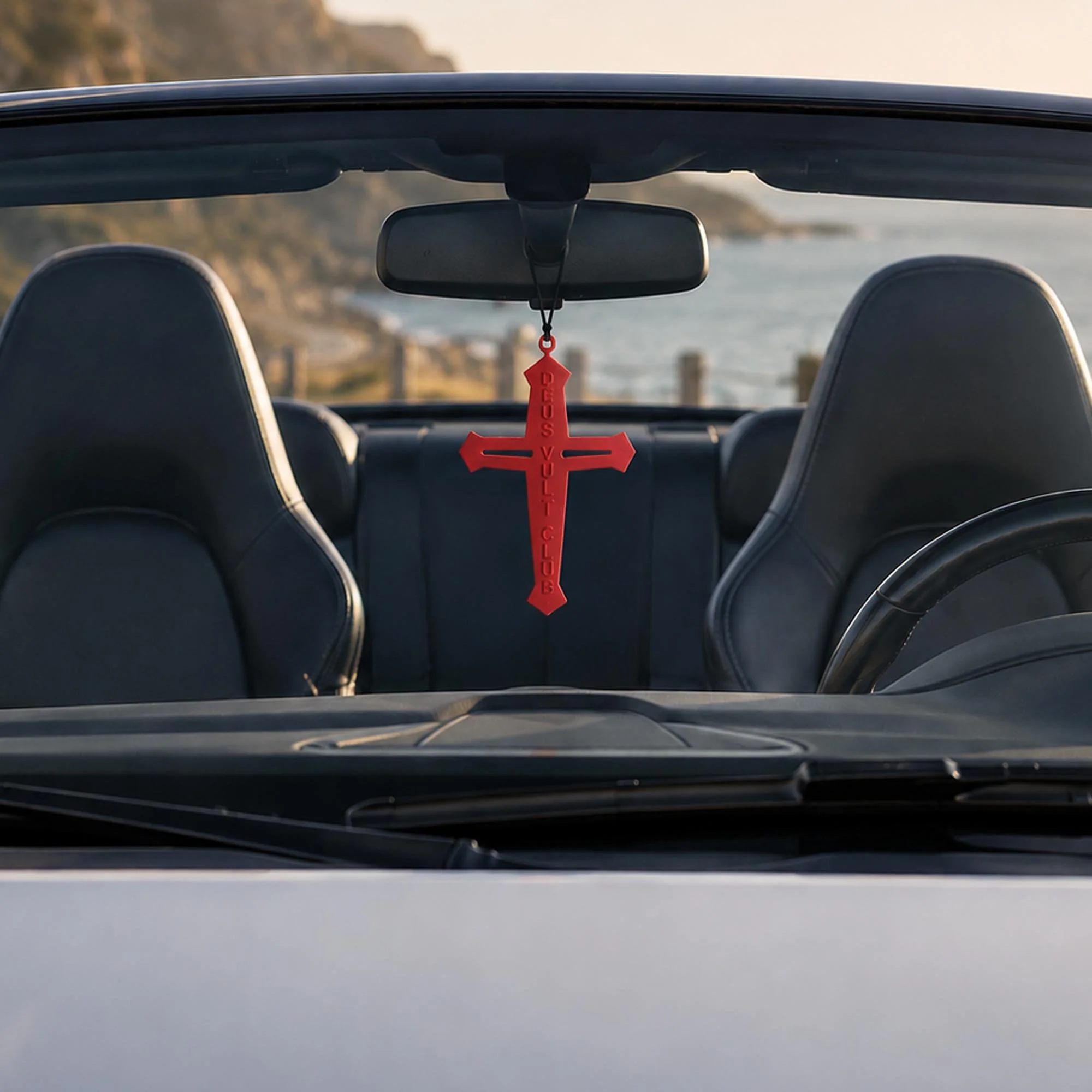 Deus Cult Club Rear View Mirror Pendant 003.jpg