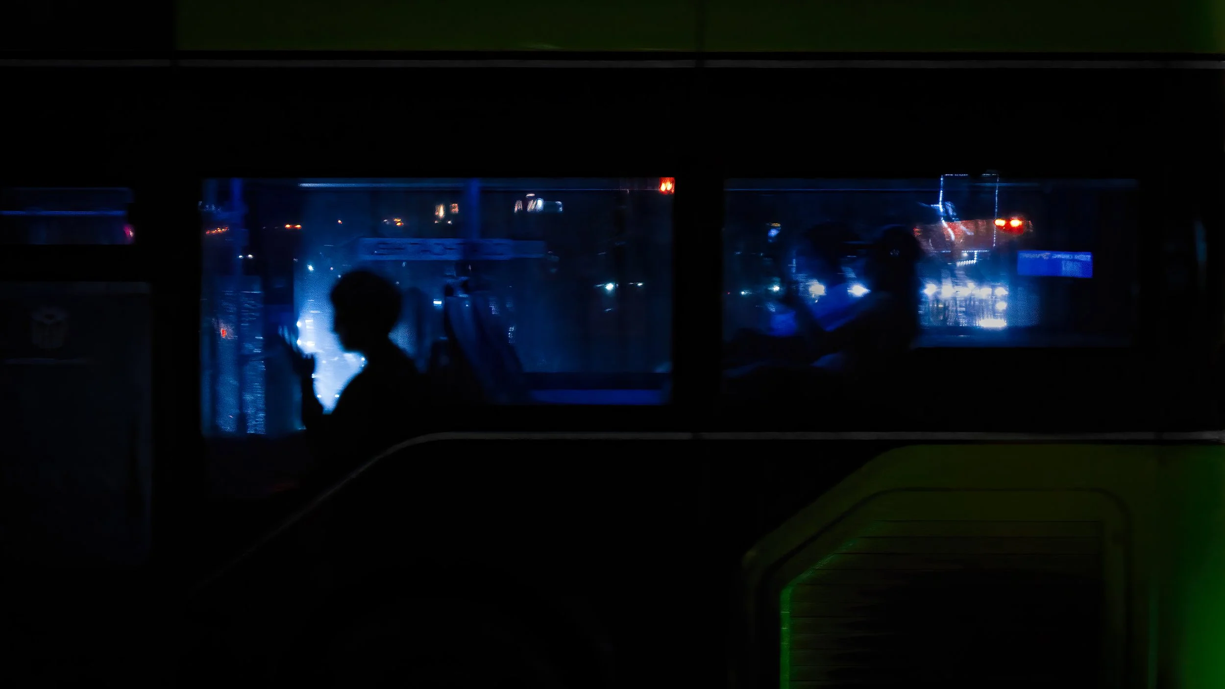 xe bus_FULL_Blue_001 .jpg