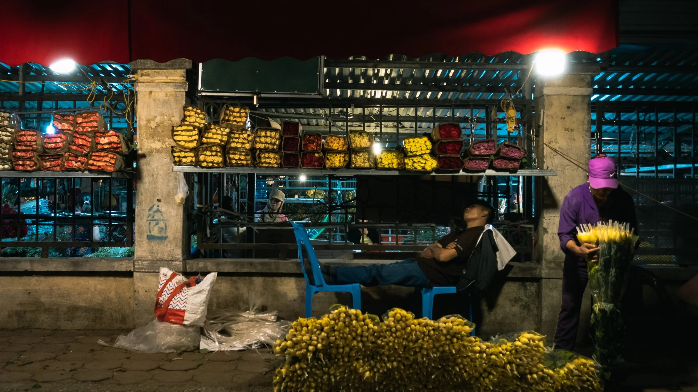 Cho hoa quang ba_FULL_Yellow_001.jpg