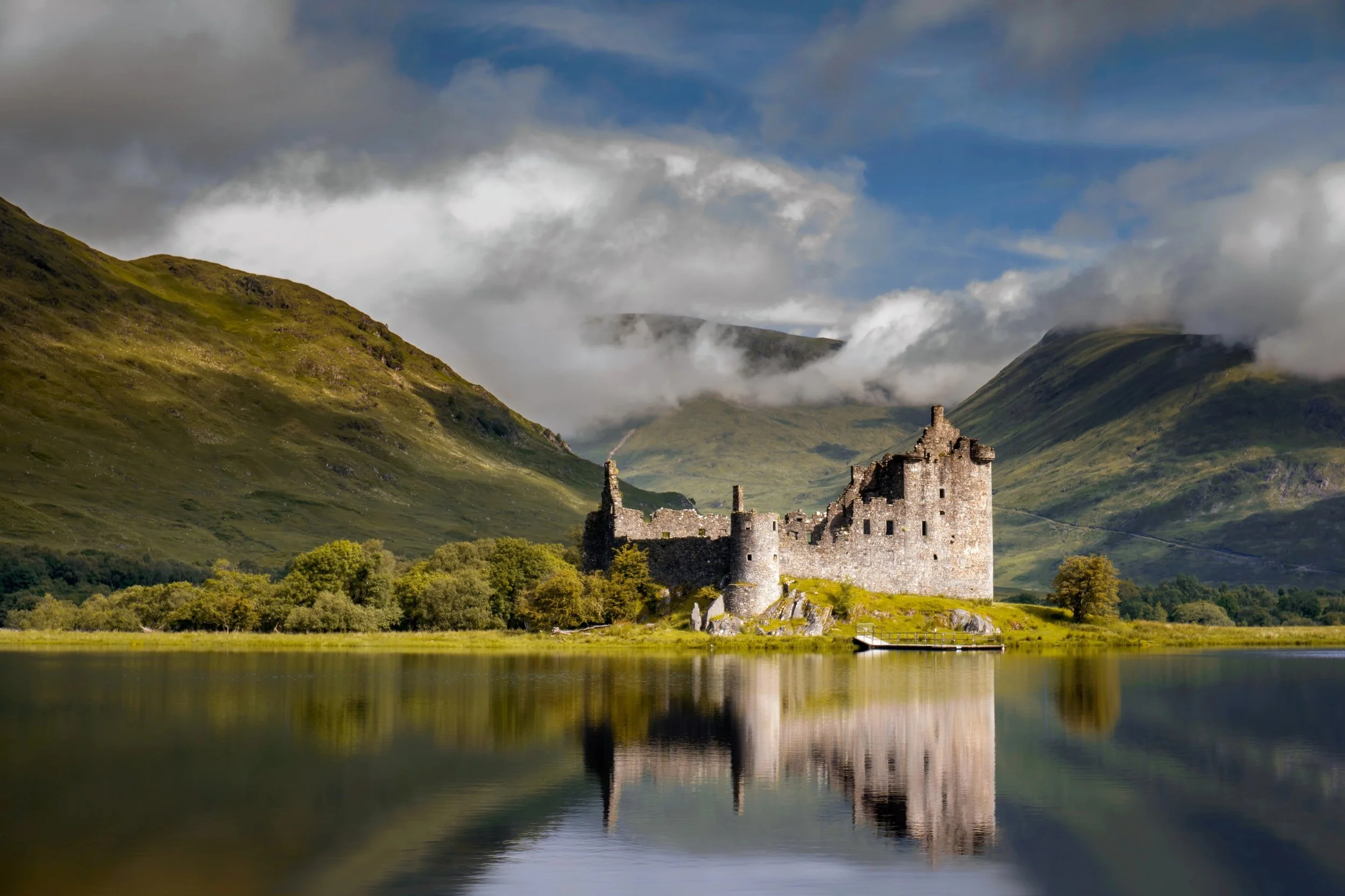 Kilchurn Castle.jpg