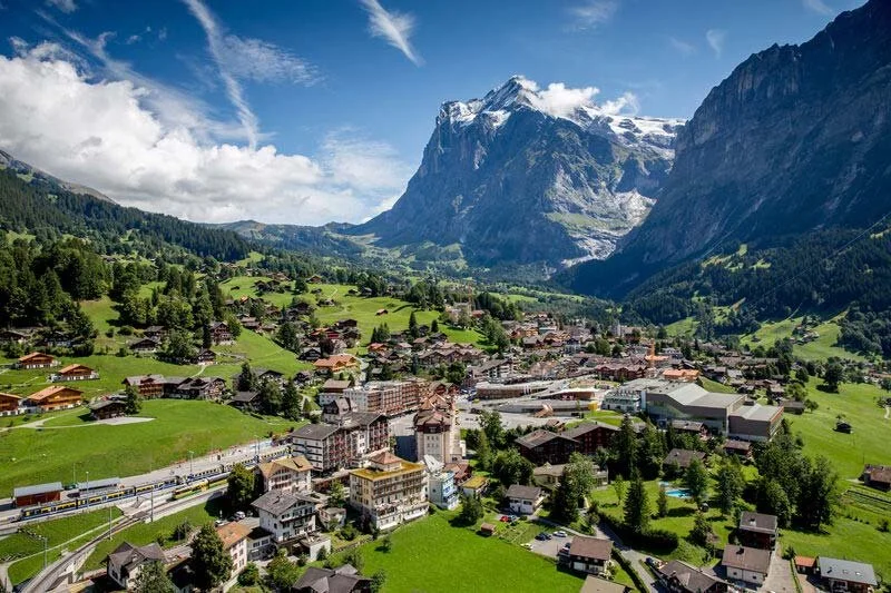 Grindelwald-view.jpg