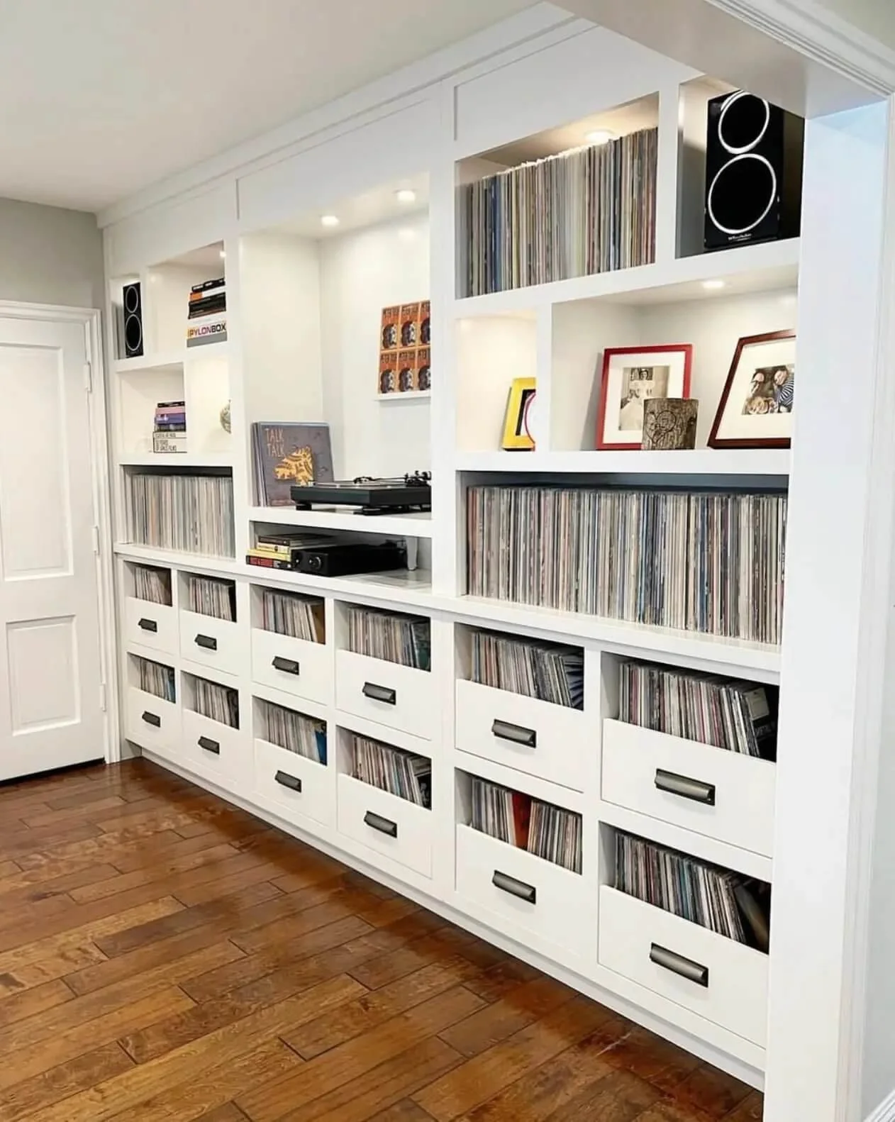 How to Store Vinyl Records Properly: Prevent Warping, Dust, and Damage