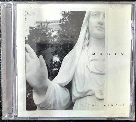 Magis - In The Middle (New)