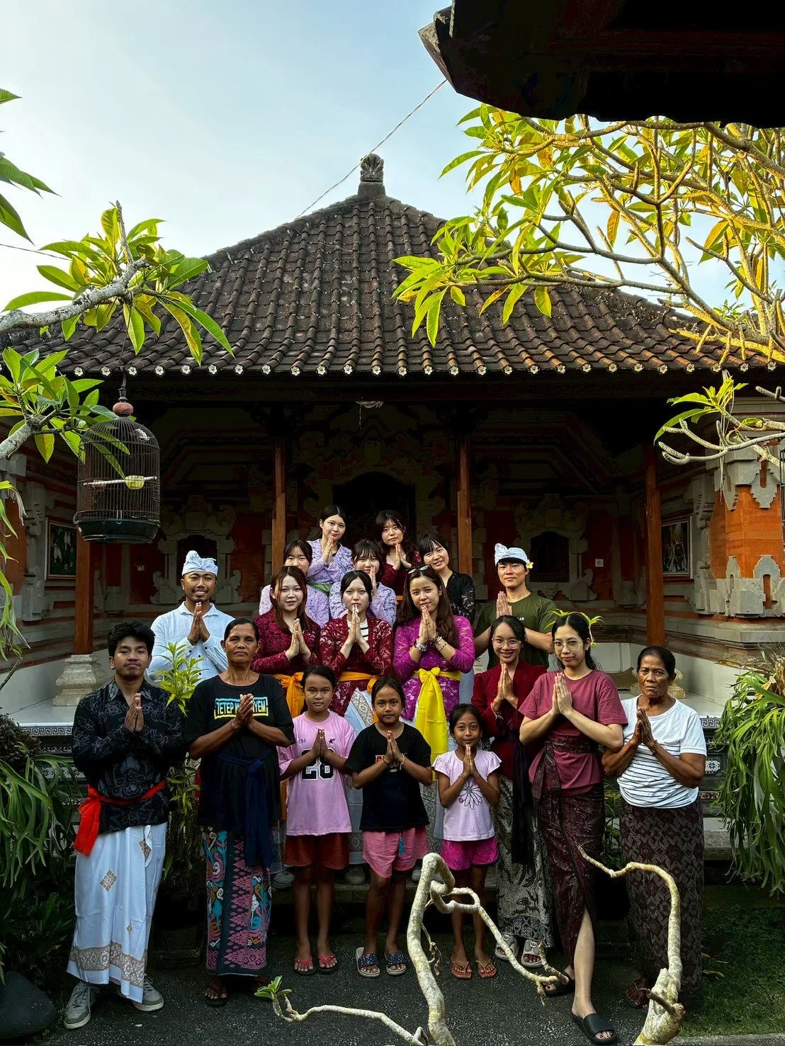 インドネシア・バリ島にある湖上のプラウランダヌブラタン寺院。