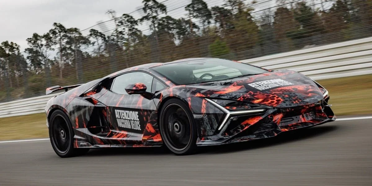 Lamborghini Revuelto SV spied before reveal 