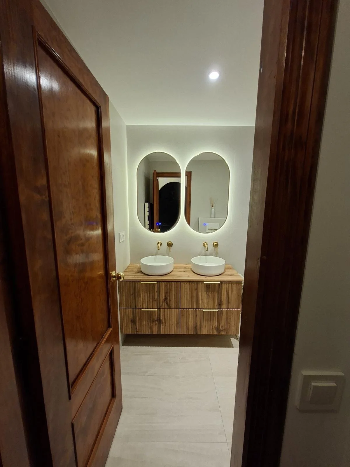 WhatsApp Image 2025-12-16 at 09.03.02.jpeg