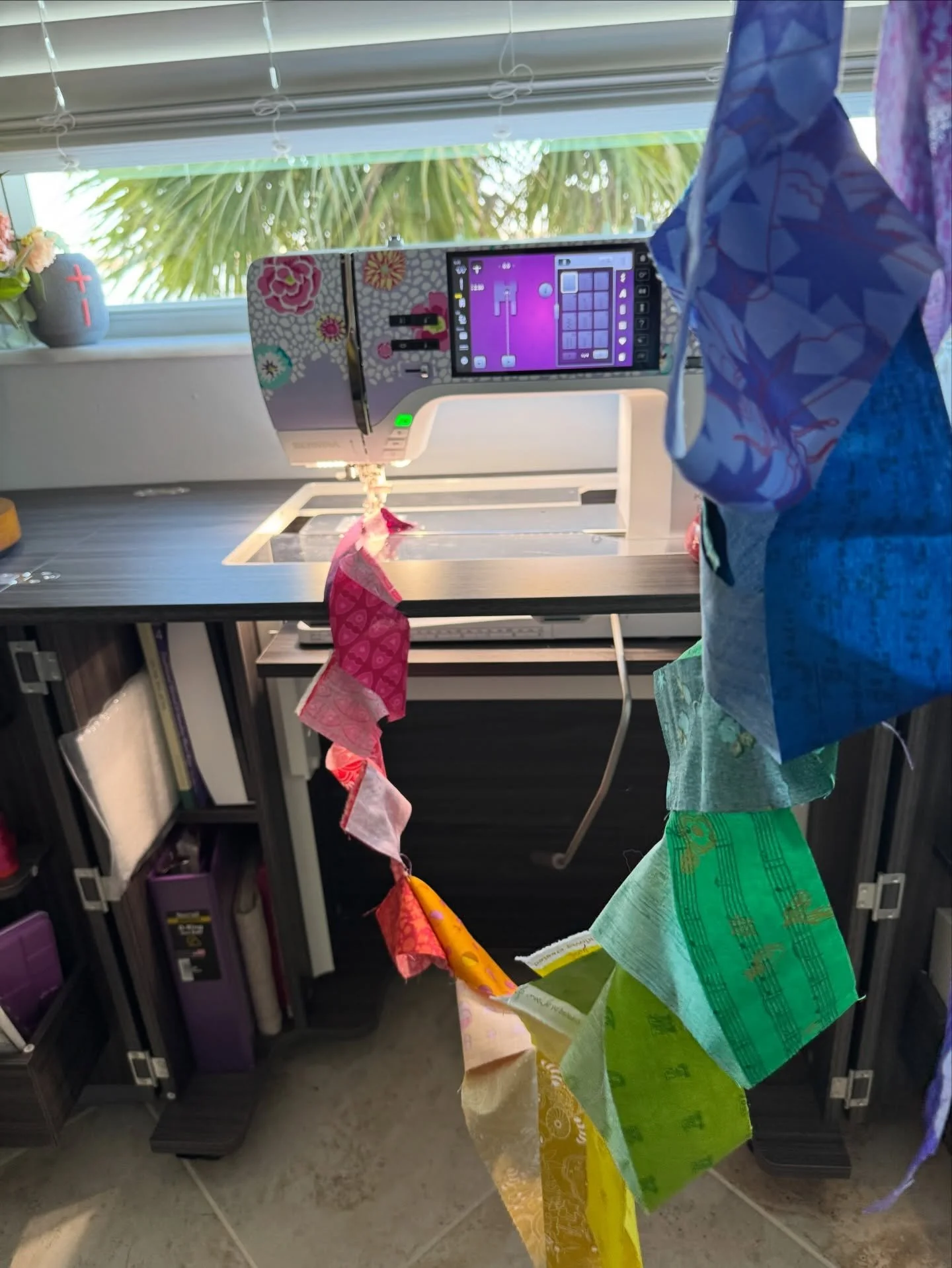 Does anything beat a rainbow binding? Not in my book. This is for an AccuQuilt project, to be revealed later this year. 

Also, time to start studying Spanish again! The Bad Bunny performance was so fun, but I wish I understood more of it. The only w