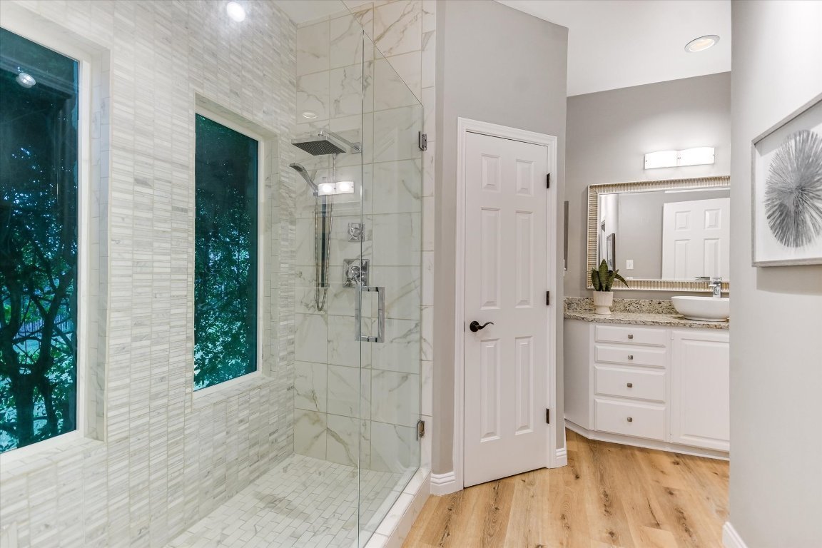 Main Bathroom Shower