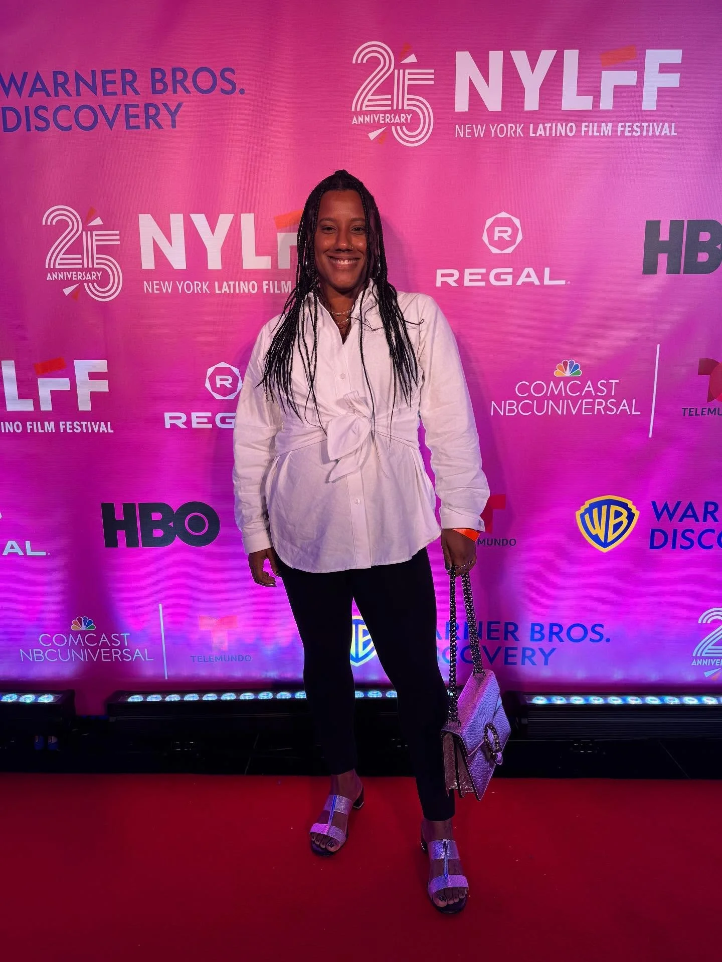 In honor of Hispanic Heritage Month, celebrating filmmakers + “Girlfight” at @nylatinofilmfestival •
So lovely seeing @mrodofficial speak. Her words, “being myself and not taking any less than that from people who tried to cha