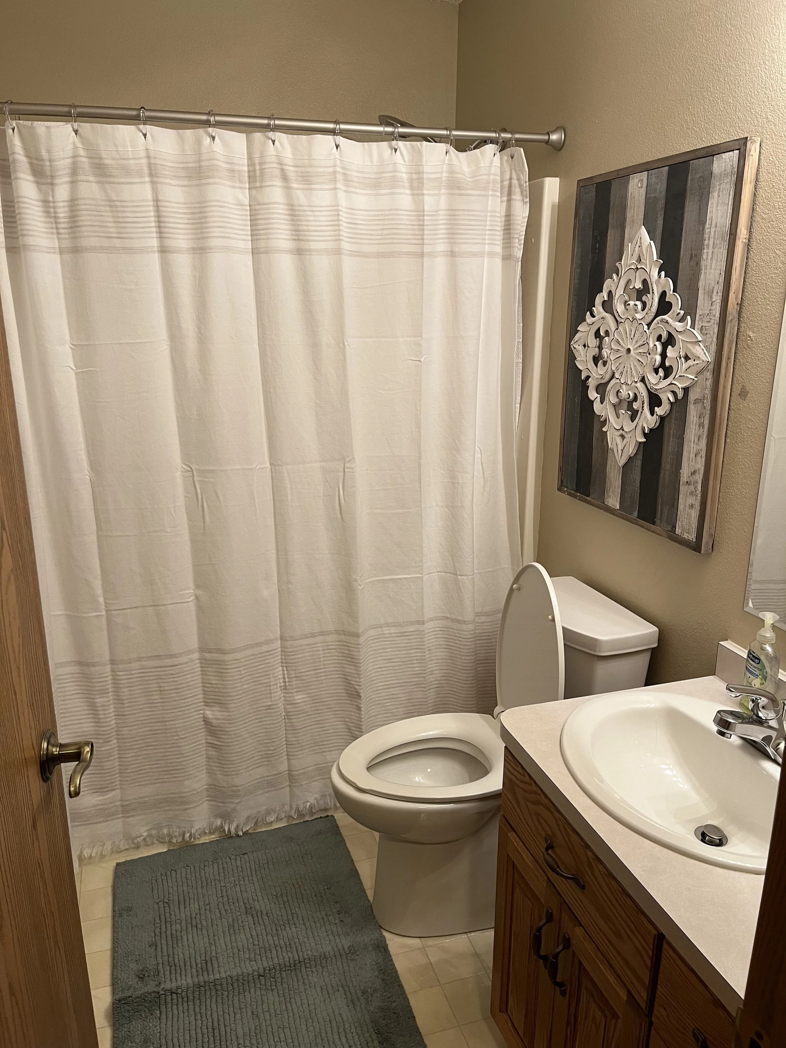 Private Bathroom 2.jpg