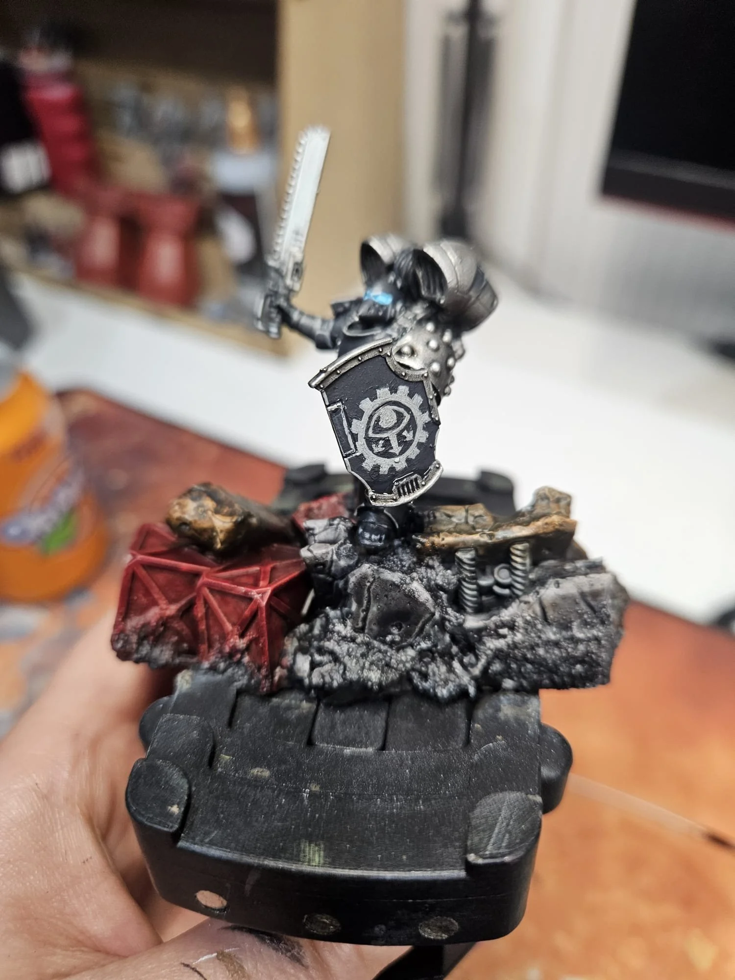 WIP 30K Iron Hands - Freehand iconography (part of basing scheme for Fulgrim Transfigured)