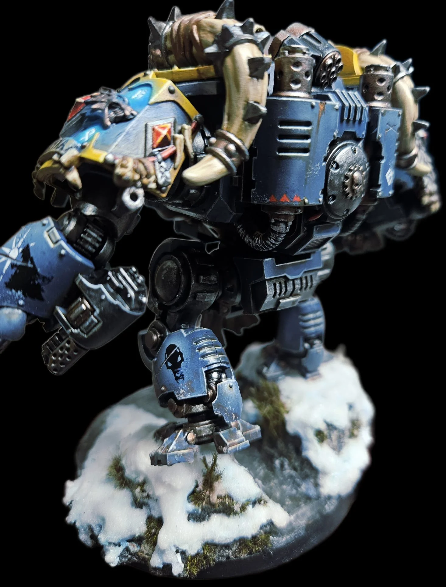 Redemptor Dreadnought - Spacewolves, resin and snow base