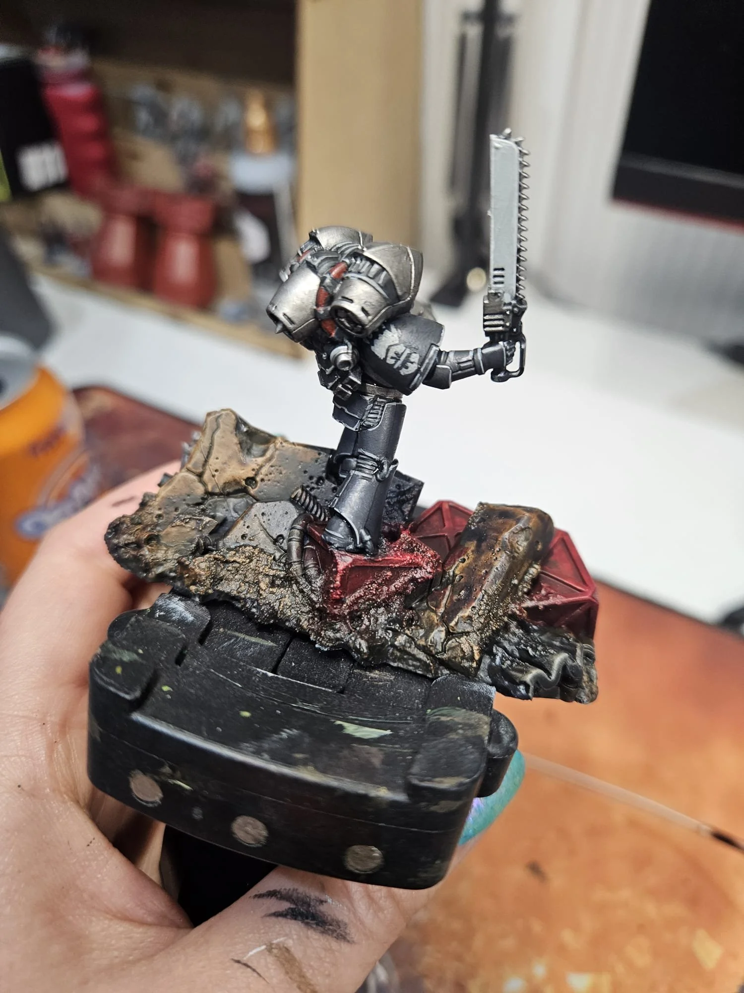 WIP 30K Iron Hands - Freehand iconography (part of basing scheme for Fulgrim Transfigured)