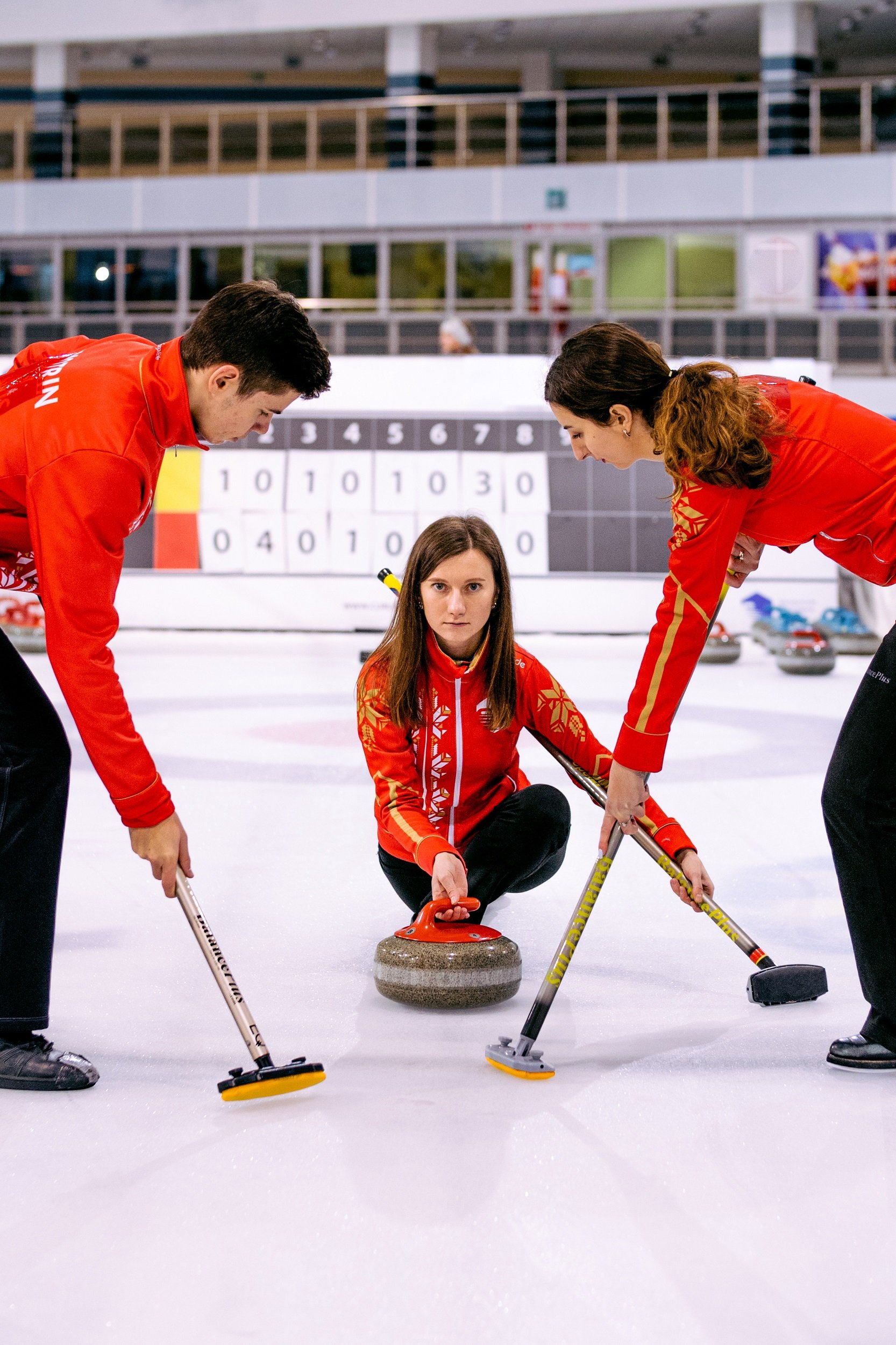 Curler with sweepers resized.jpg