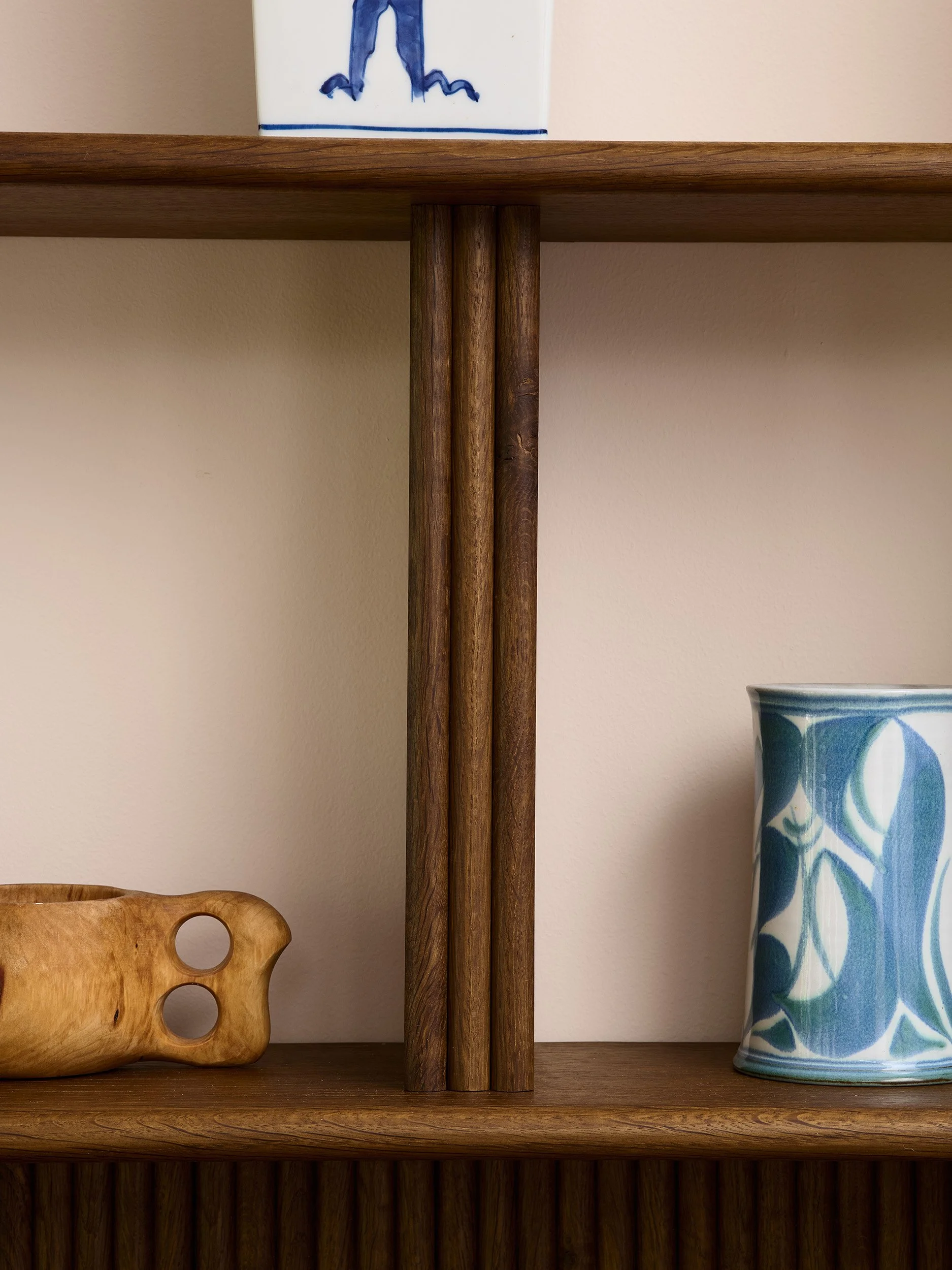 Cabinet Detail 3.jpg