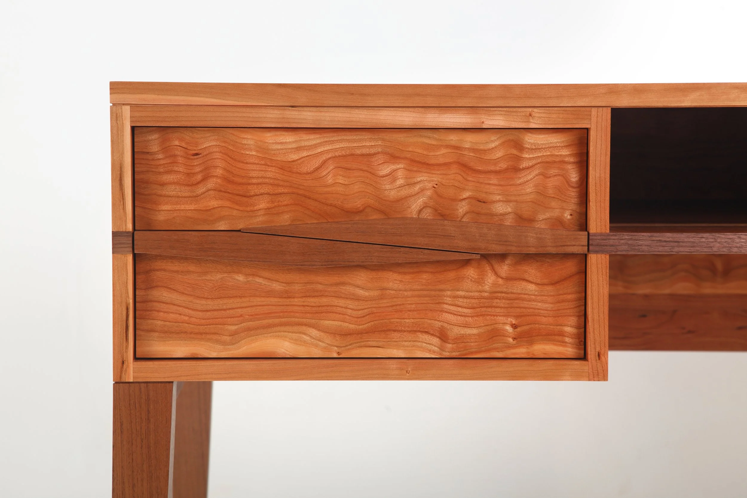 Sandwich desk