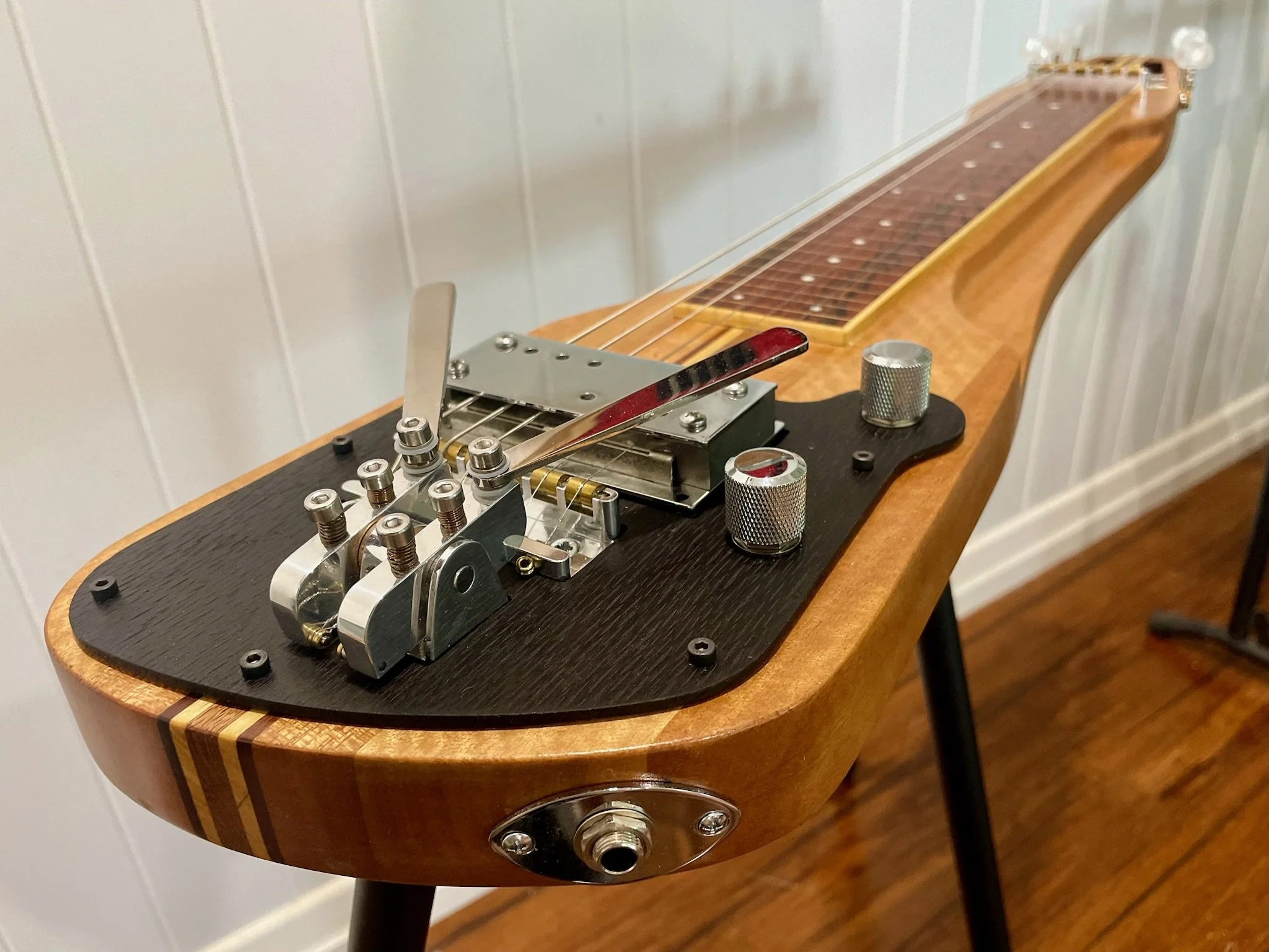 Whippet lap steel. Lollar pickup, Certano benders, bridge and nut.
