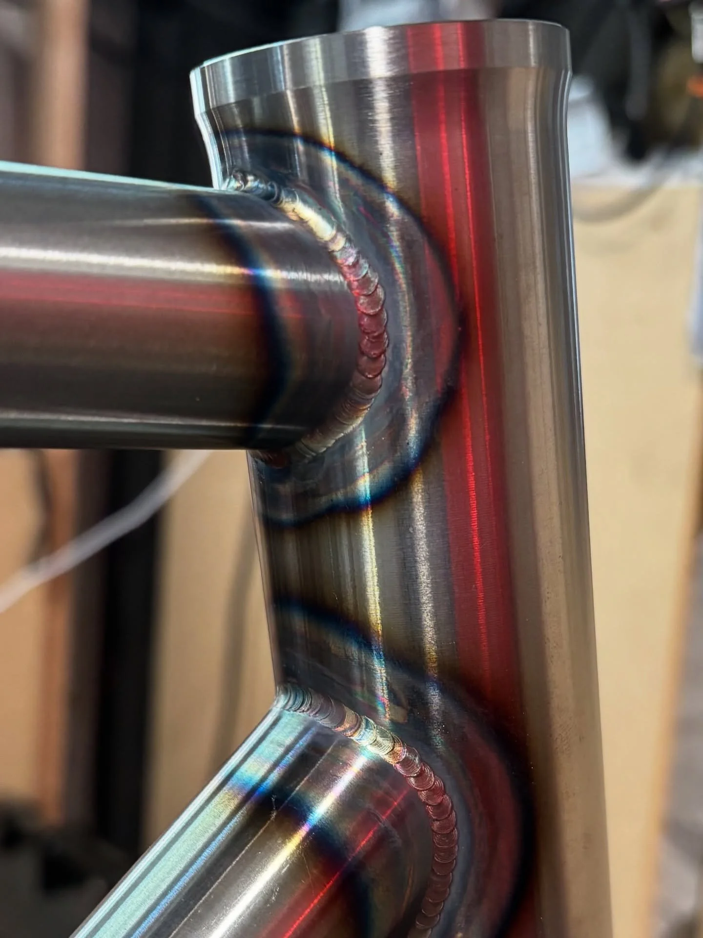 22-Series headtube tig welds on this #weldwednesday 

#nofilter #welding #weld #weldporn #weldlife #tigweld #welder #production #productionlife #productioncompany #handmade #handmadebicycle #handmadebicycles #handmadebike #handmadebikes #steelisreal 