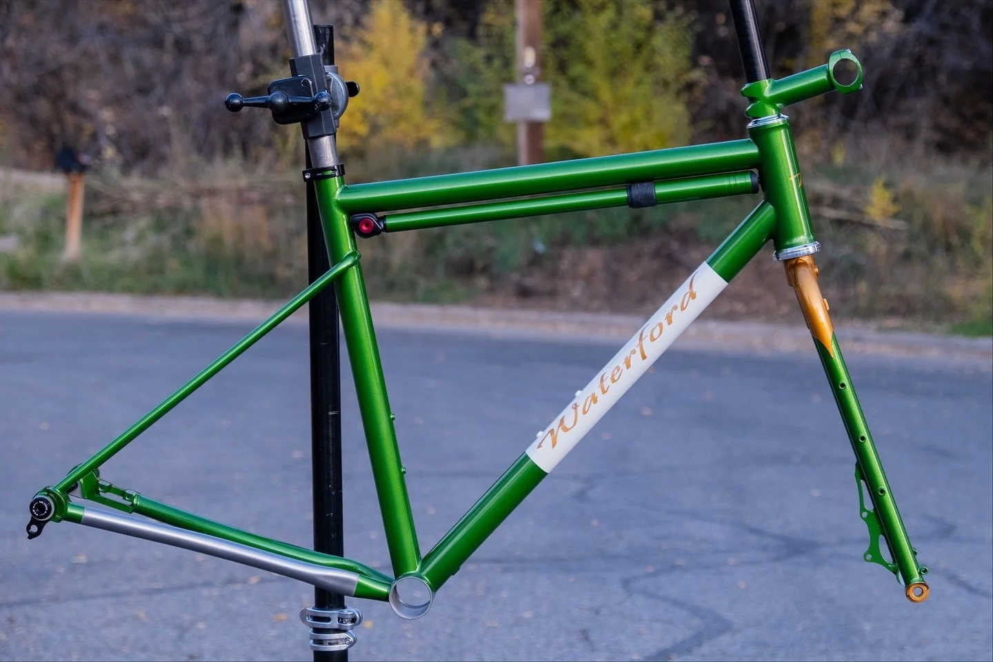 55-Series Titanium gravel frameset beautifully finished with custom paint, color matching stem and fork!! 
#newbike 

Comprised of Reynolds double butted top tube, down tube, swedged, shaped, and butted chainstays, with a straight gauge seatstays and