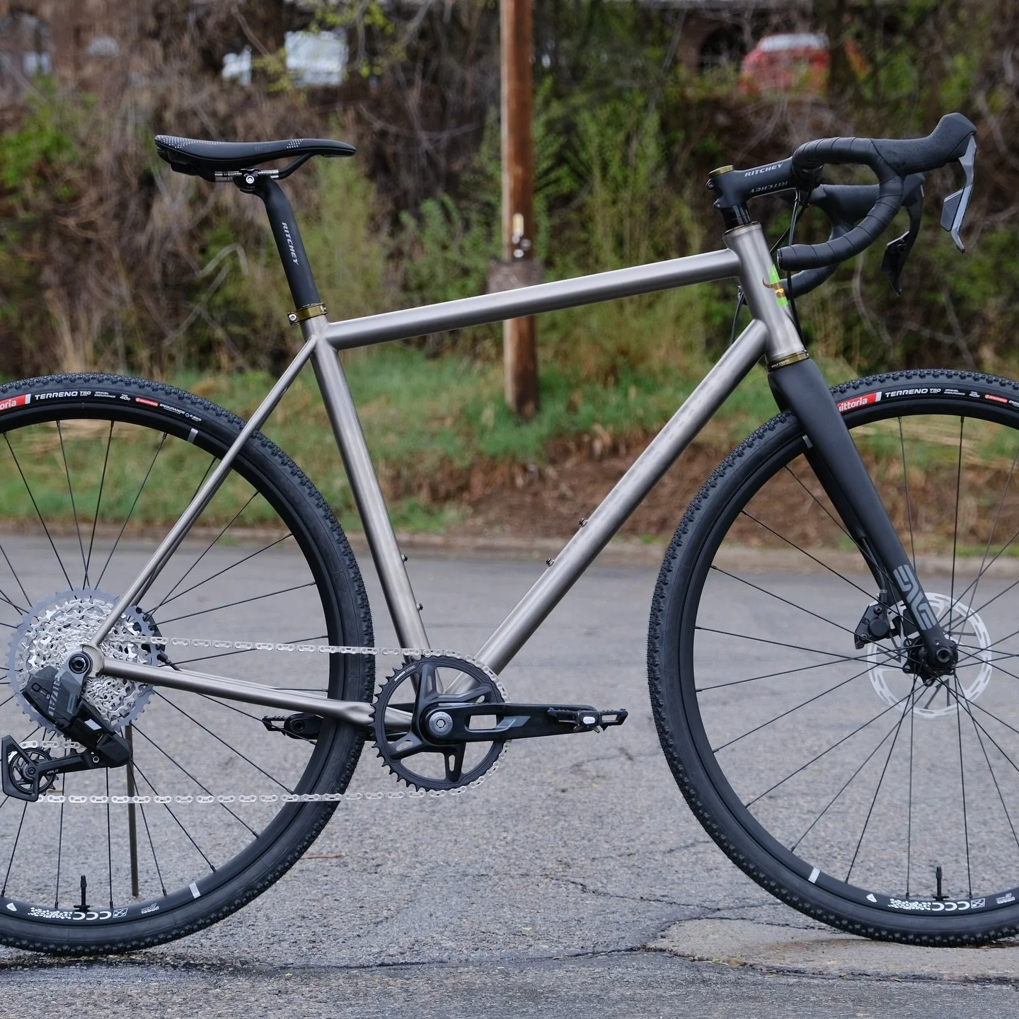 55-Series Ti gravel with block decals &amp; a small personal touch.

Ed wanted a &ldquo;Do-All&rdquo; gravel bike that he can take on any adventure! He also wanted to personalize it with the logo from his @grassburger hamburger 🍔 stand! 

With the @