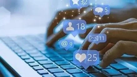 social-media-laptop-business-marketing.jpg