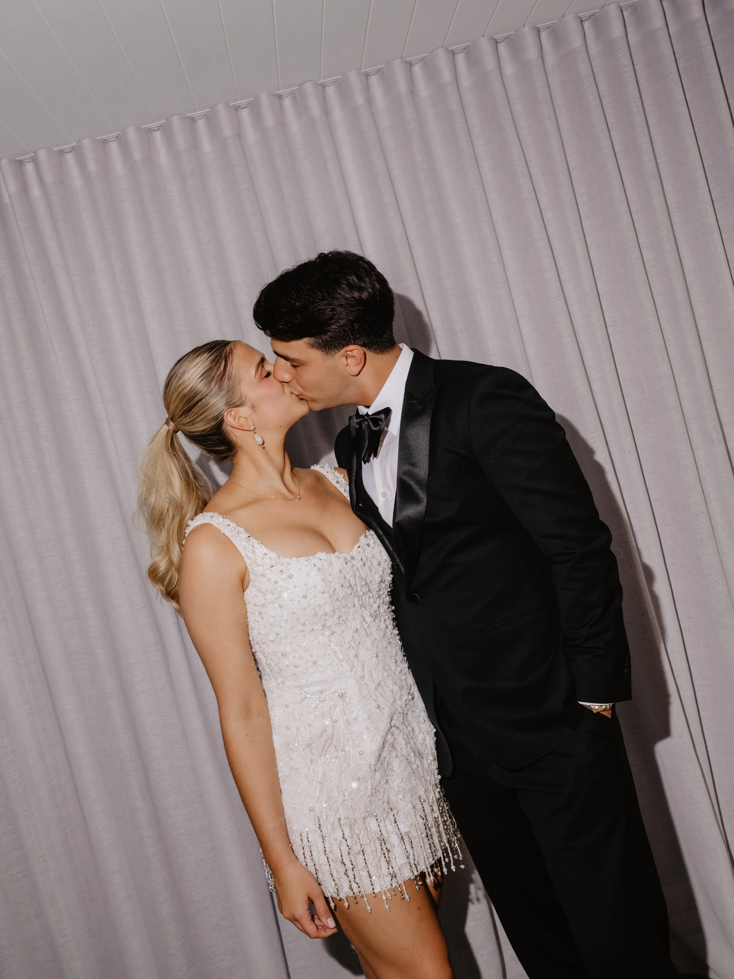S 🖤 S 

The second dress &hellip; FLAWLESS @sophie__poli 

📷 @taylorkezia_photography 
Venue @rickysweddings