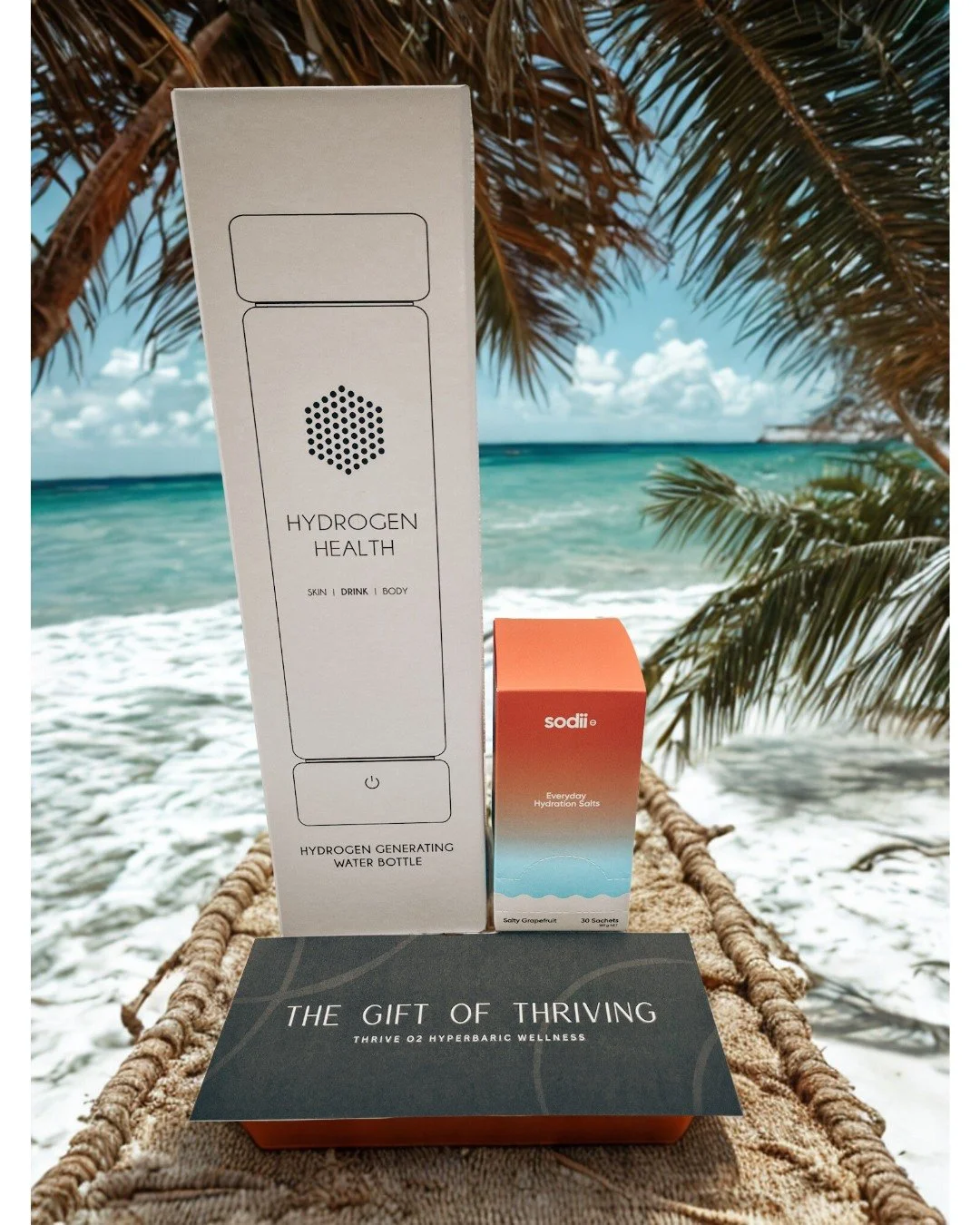GIVING THE GIFT OF WELLNESS
Some gifts are unwrapped.
Some are felt.
Spoil your loved one with a gift of that - feels good, does good, and lasts far beyond the holidays.
Give wellness. Give vitality. Give Thrive O₂. 

Our luxe wellness trio:
💧 Hydro