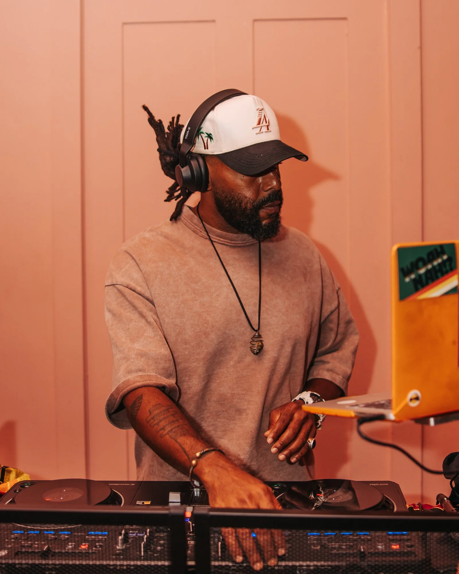 Crown Friendsgiving at Nightbloom-12.jpg