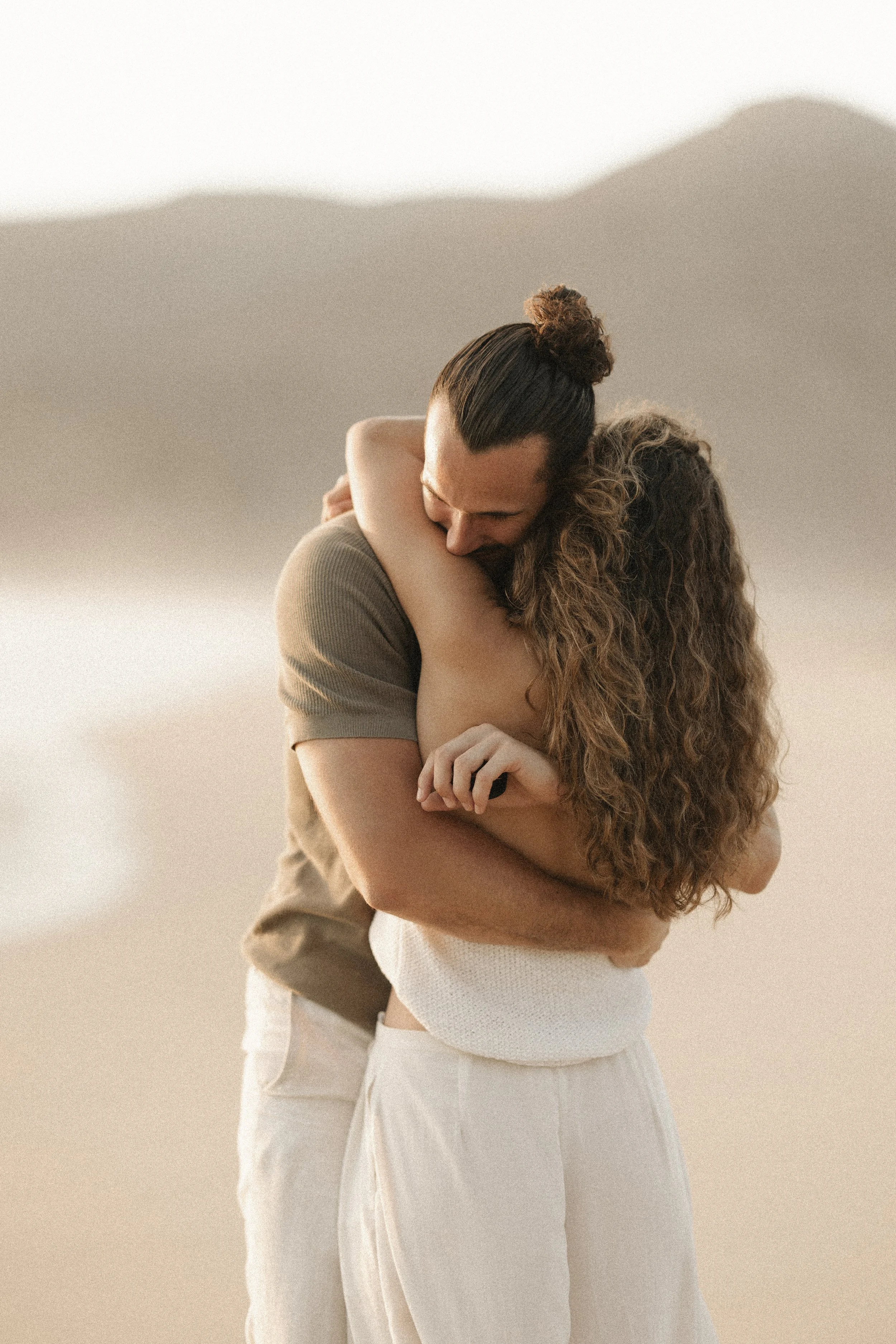 GOLDEN HOUR ENGAGEMENT