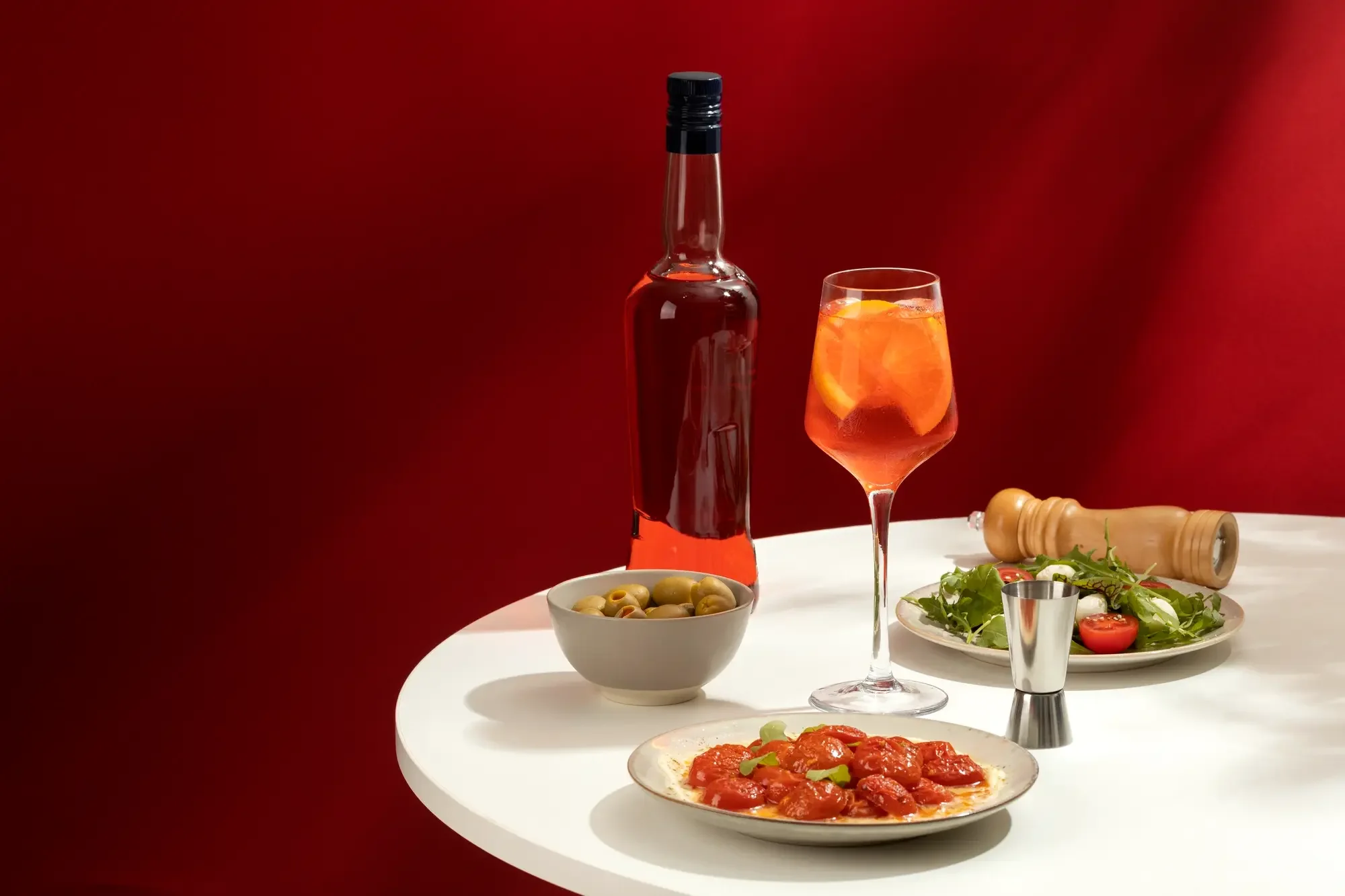Cocktails with Chinese Food: A Guide for Adventurous Diners