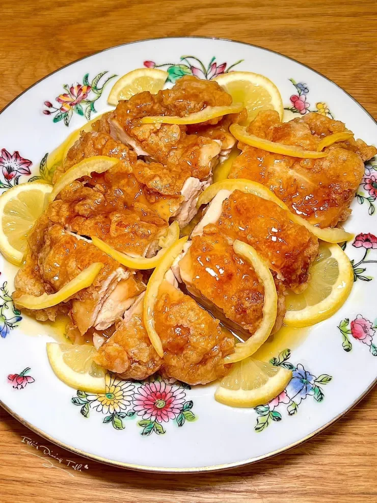 deep fried chicken with lemon sauce