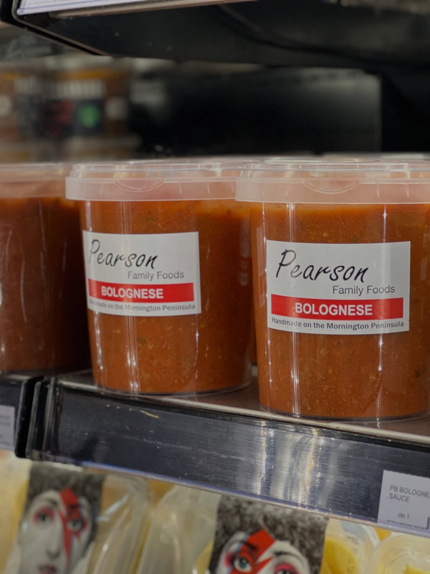Spotted at @sciclunasrealfoodmerchants Mentone 👀

Our bolognese works everywhere! Toss it through your favourite fresh pasta, spoon it over a baked potato, or use it to fill roasted capsicums for an easy, hearty meal.

#PearsonFoods #lasagna #pasta 