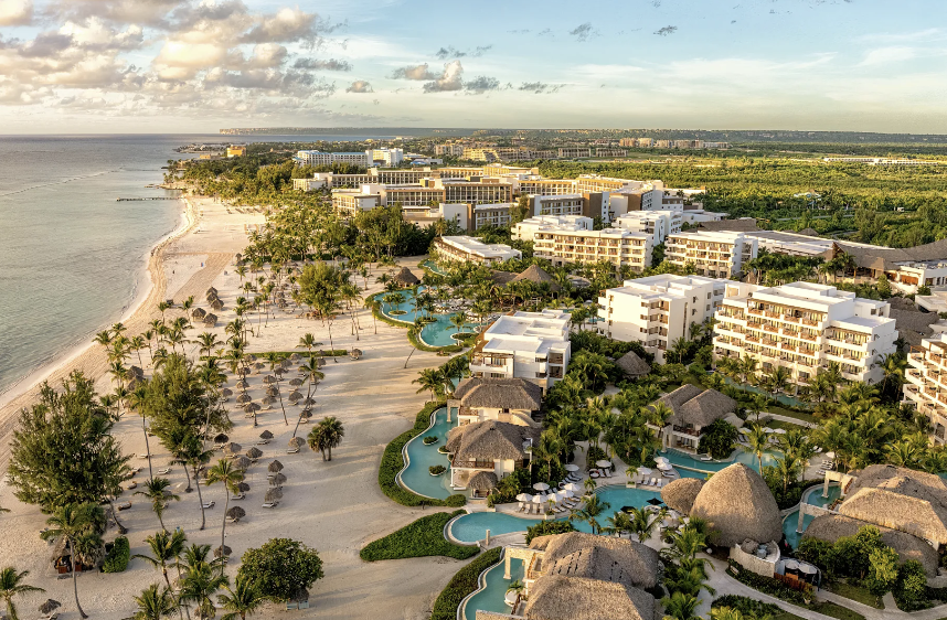 Secrets Resorts & Spas: Secluded Romance for Couples in Paradise