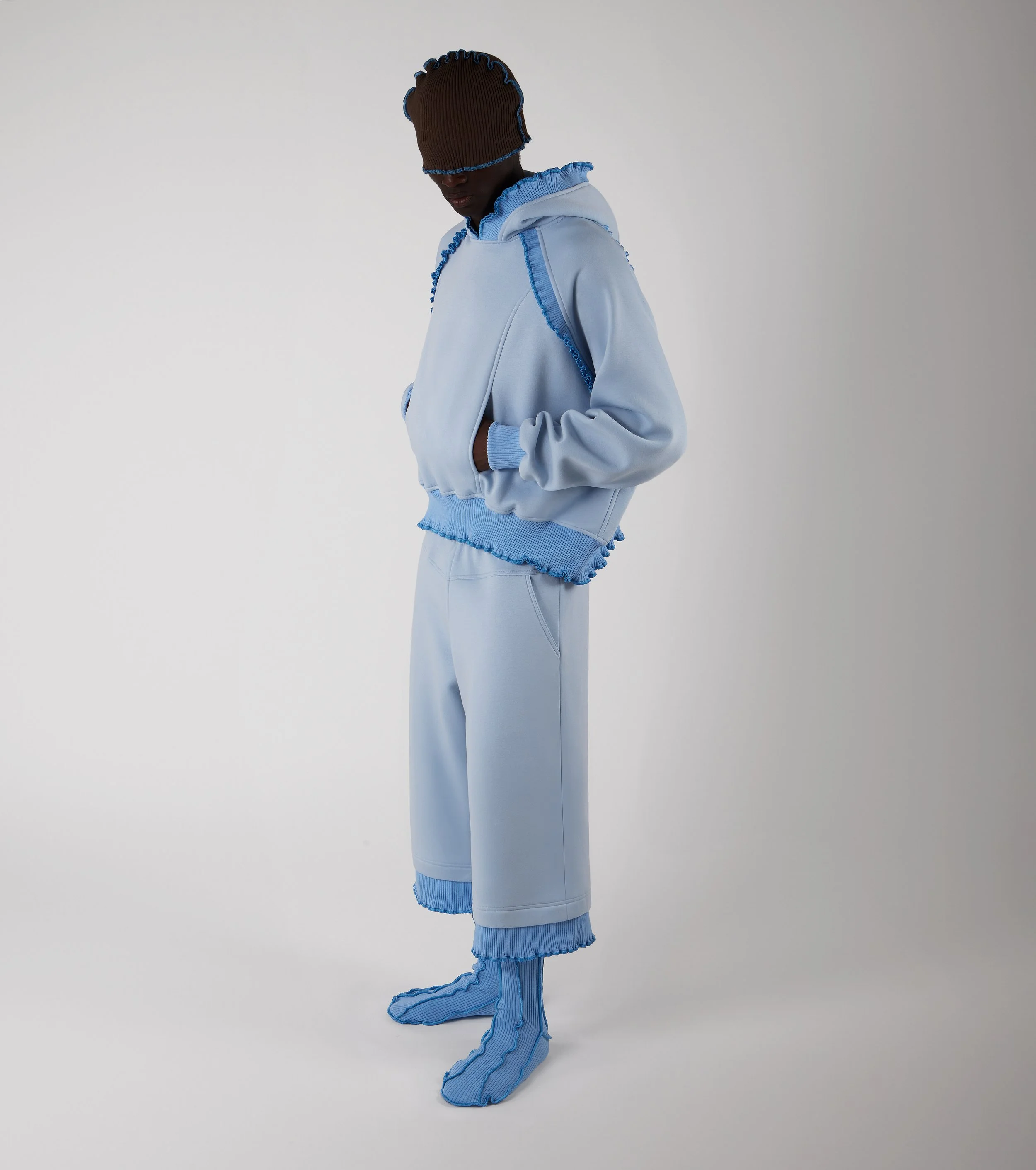 lookbleushort.jpg