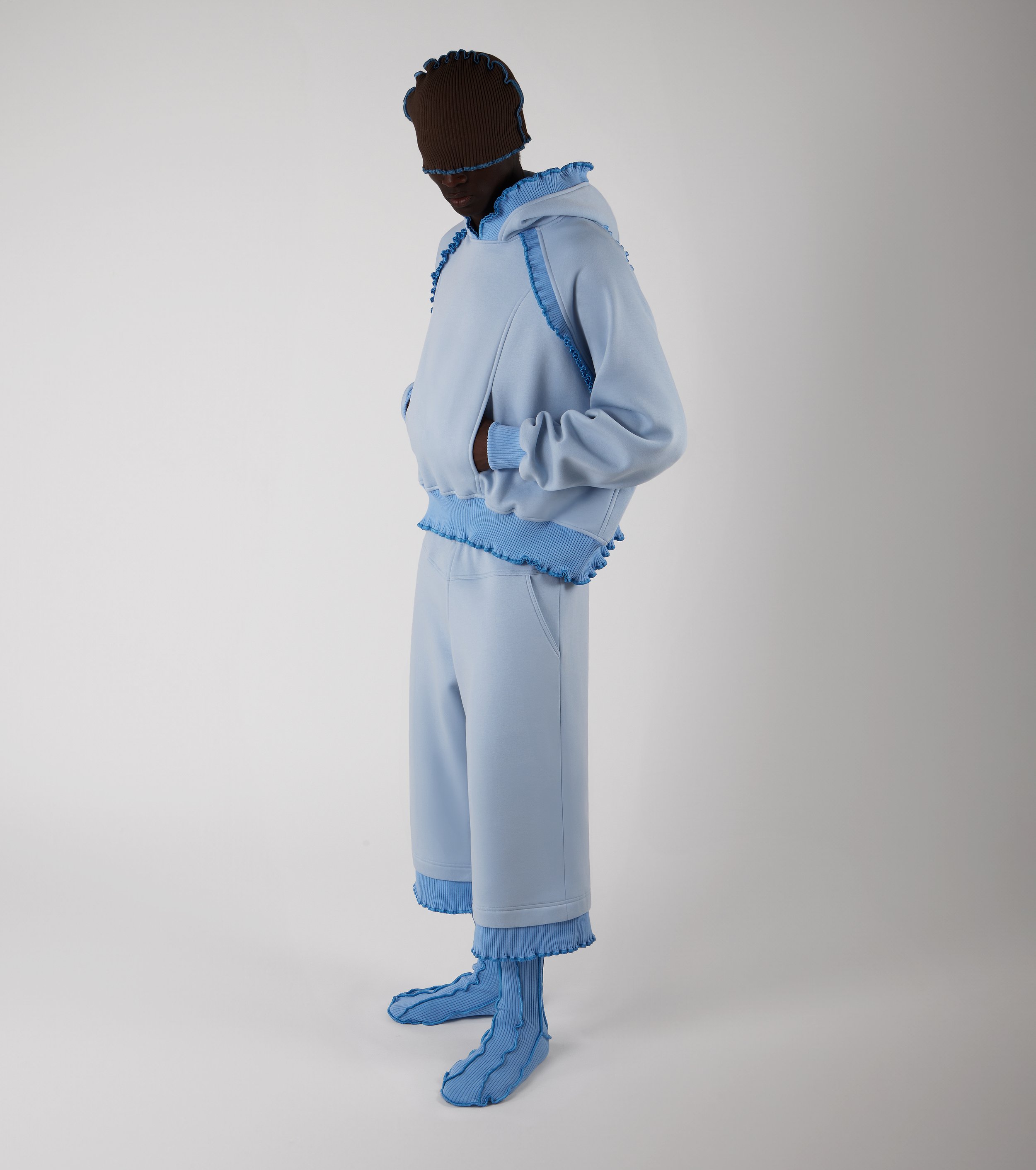 lookbleushort.jpg