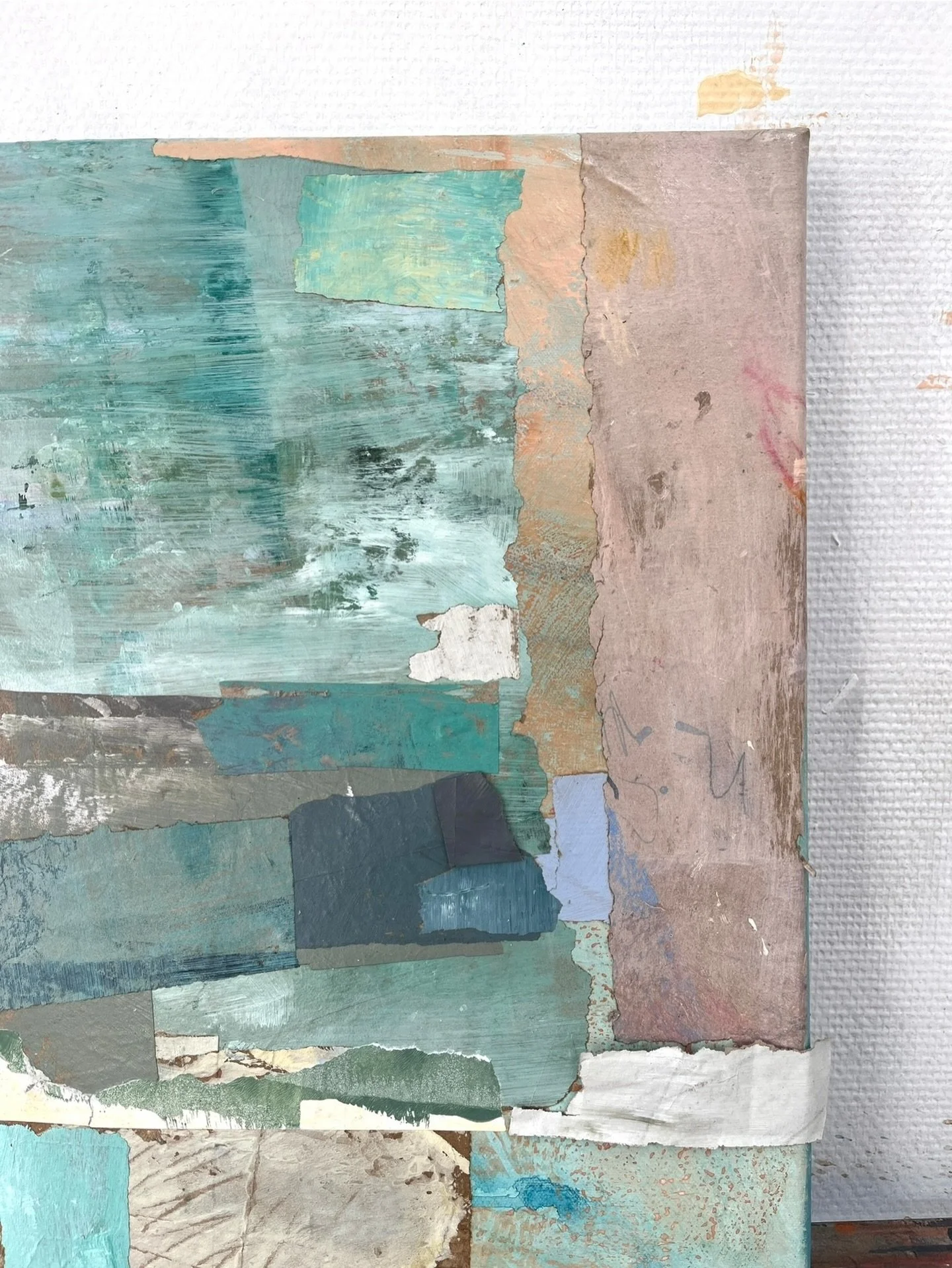 New work has been slowly forming in my studio - in all the short studio sessions I&rsquo;ve been able to grab in between all of the busy-ness with exhibitions, artist talks, open call submissions, admin, and studying for my Dutch language exams. 

It