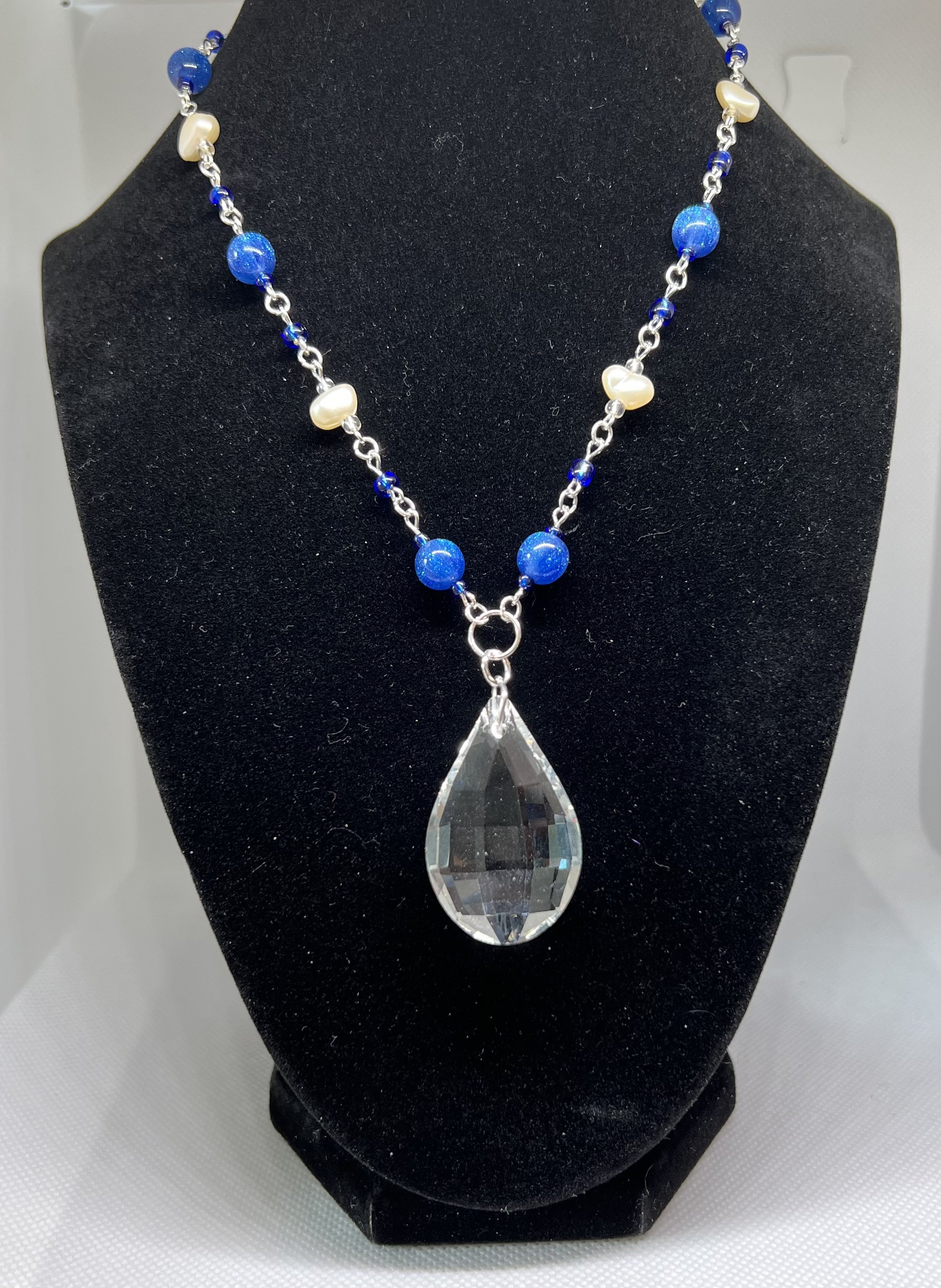 Moonseer Pendant
