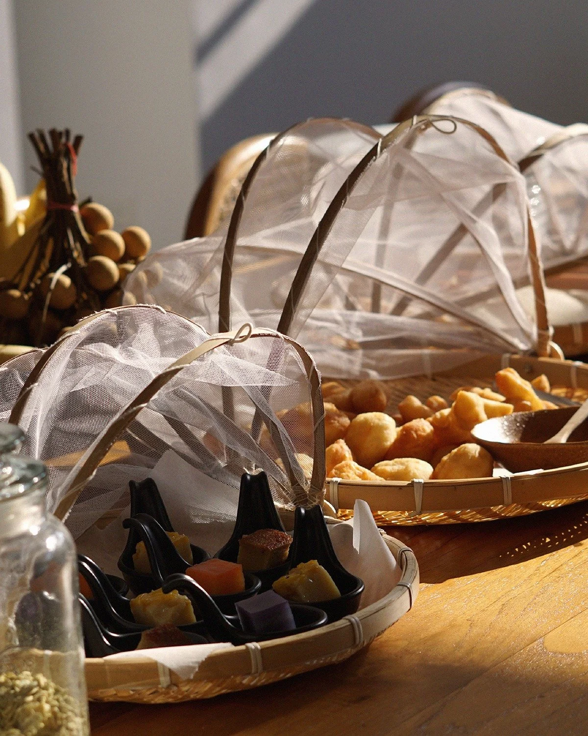 At #TheMotifsEcoHotel, we believe sustainability can only exist when shared. With authentic local flavors and ingredients from neighboring #Chanthaburi communities, our waste-conscious Gingerbread restaurant offers a variety of dishes that celebrate