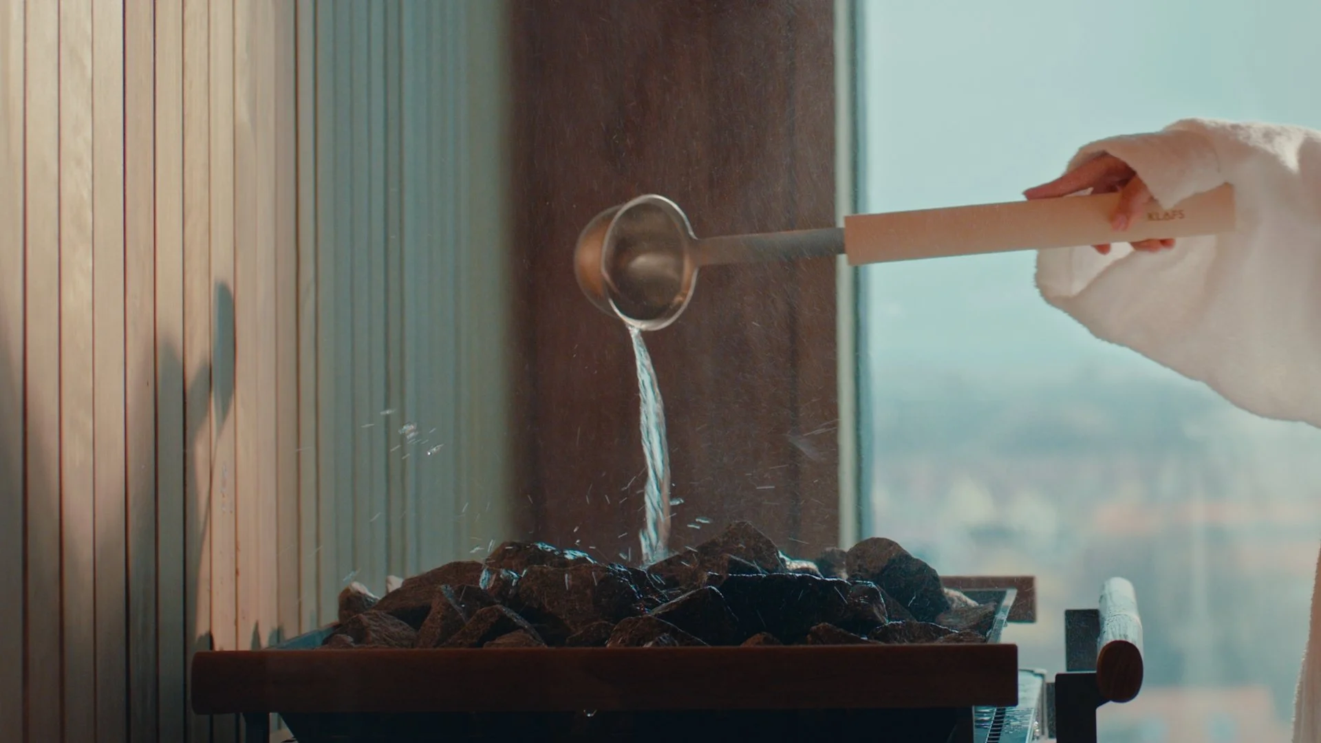 WILLOW LIFESTYLE FILM STILL 4.jpg