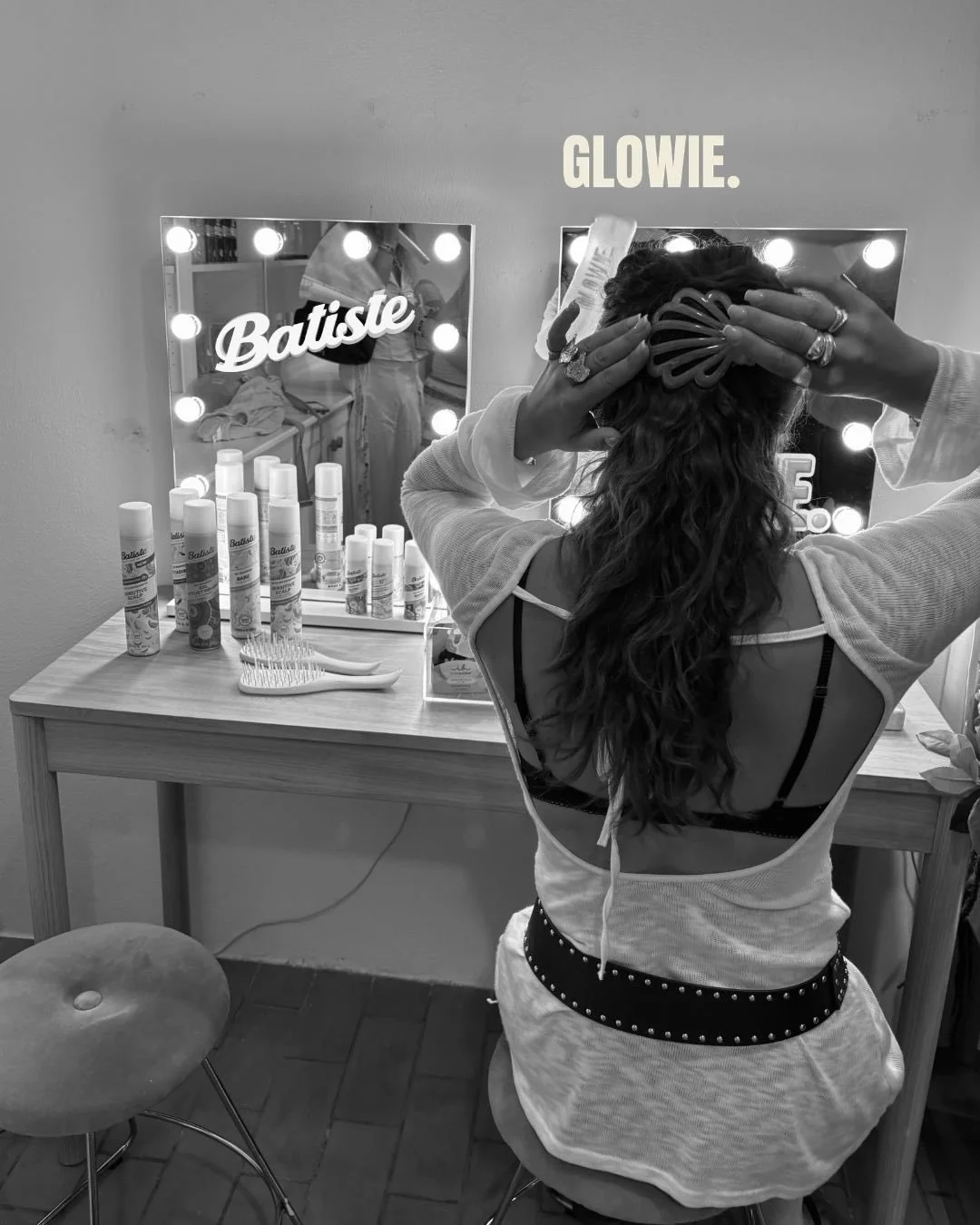 Pre-party mode: ON ✨💖

Vi varmede op til Roskilde p&aring; den helt rigtige m&aring;de sammen med @glowie_copenhagen og @batiste_nordics 💫 Solskin, sk&oslash;nne mennesker, festivalglow og de bedste vibes

En perfekt start p&aring; festivals&aelig;
