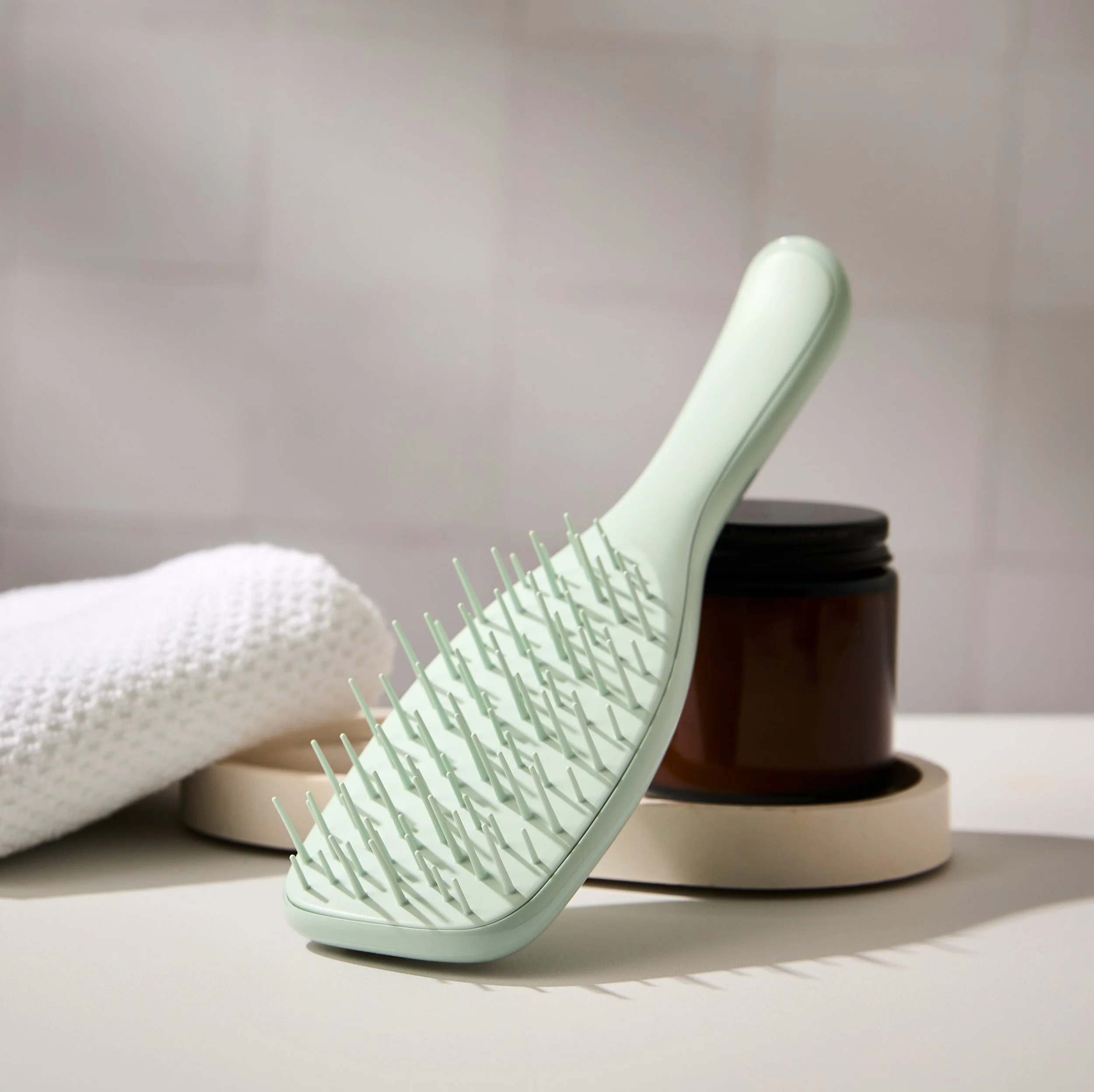 SHOT_21_LIFESTYLE_EUCALYPTUS_TT_EXTRA_GENTLE_1x1.jpg