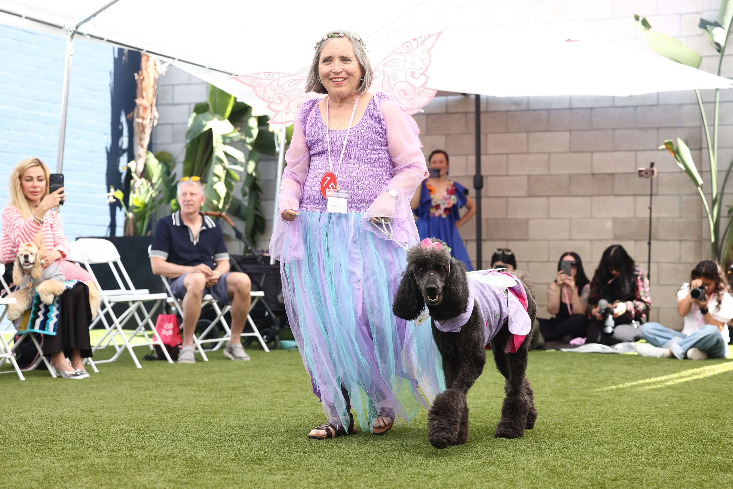 mom-margo-dare-strut-la-131791273.jpg